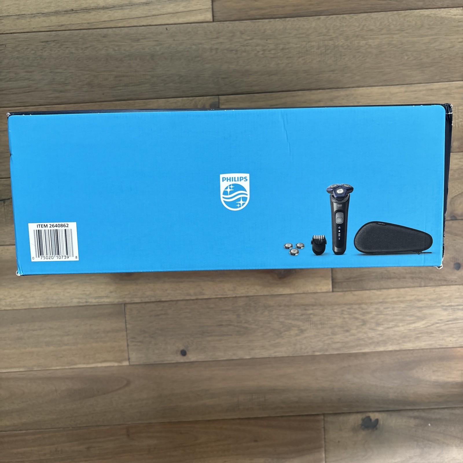 (NEW) Philips Norelco Shaver 6800 with SenseIQ Technology (SEALED RETAIL BOX)