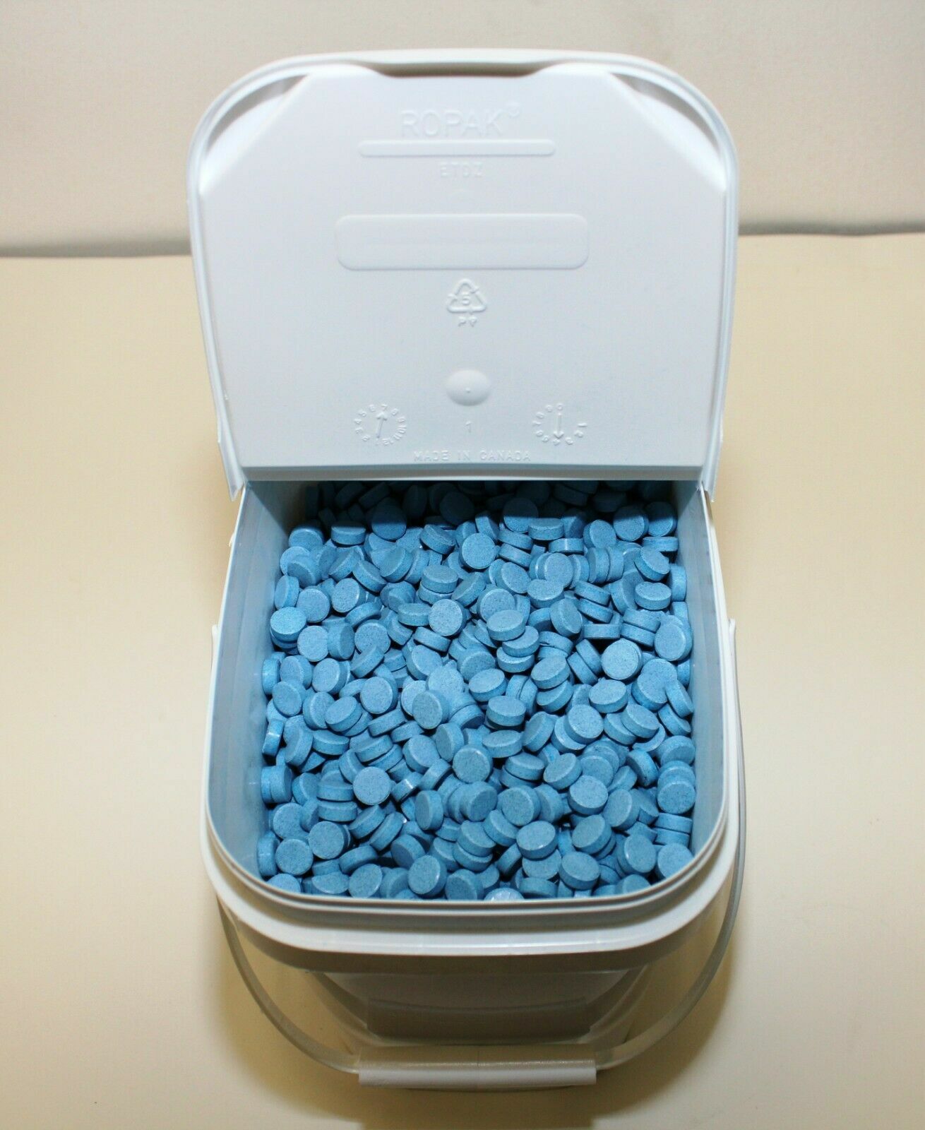 Triple XXX MORE Pedicure Solution Tablets Mint – 5000ct