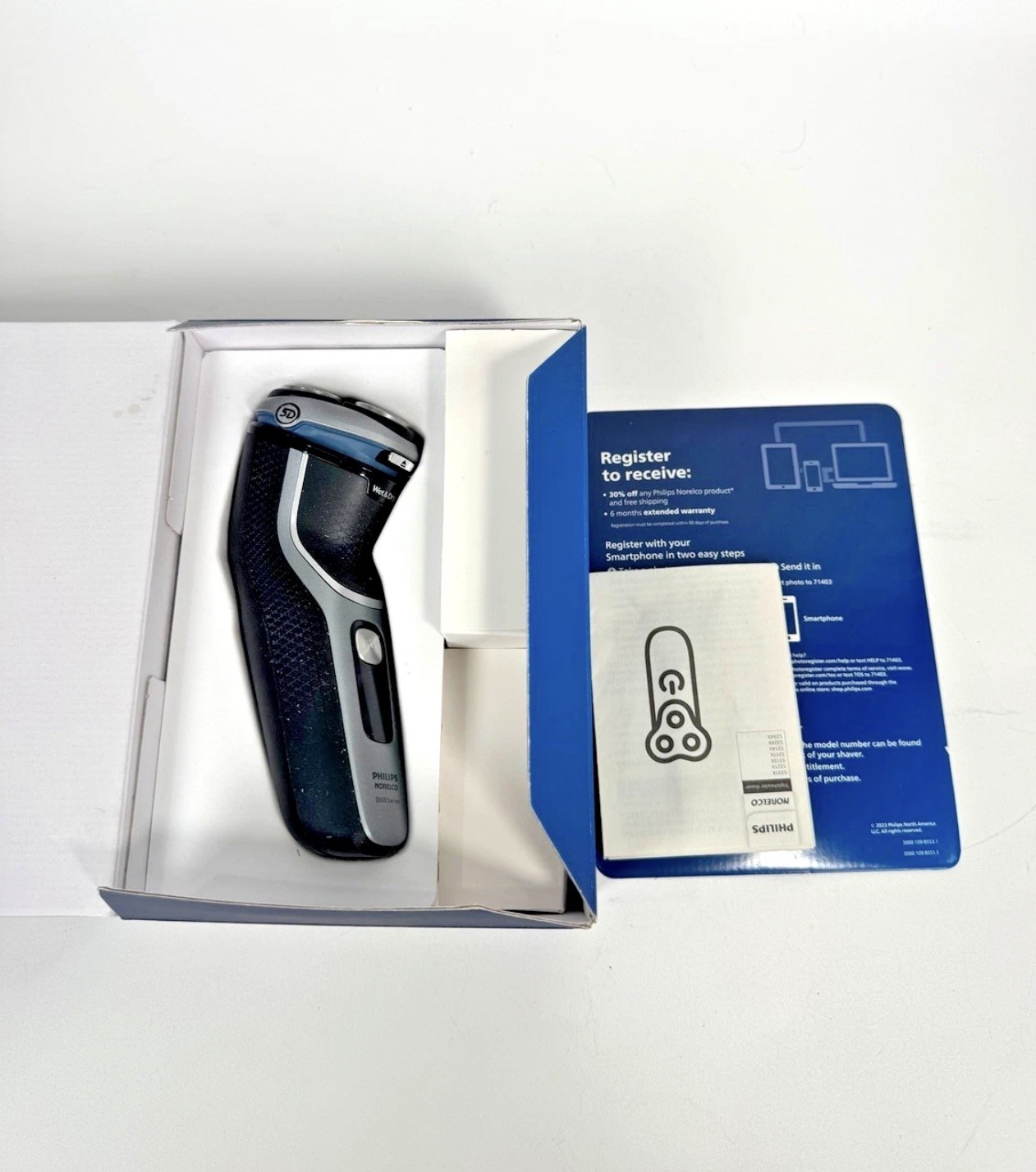 Philips Norelco Shaver 3900 S3341/92 Wet Dry Razor Open Box