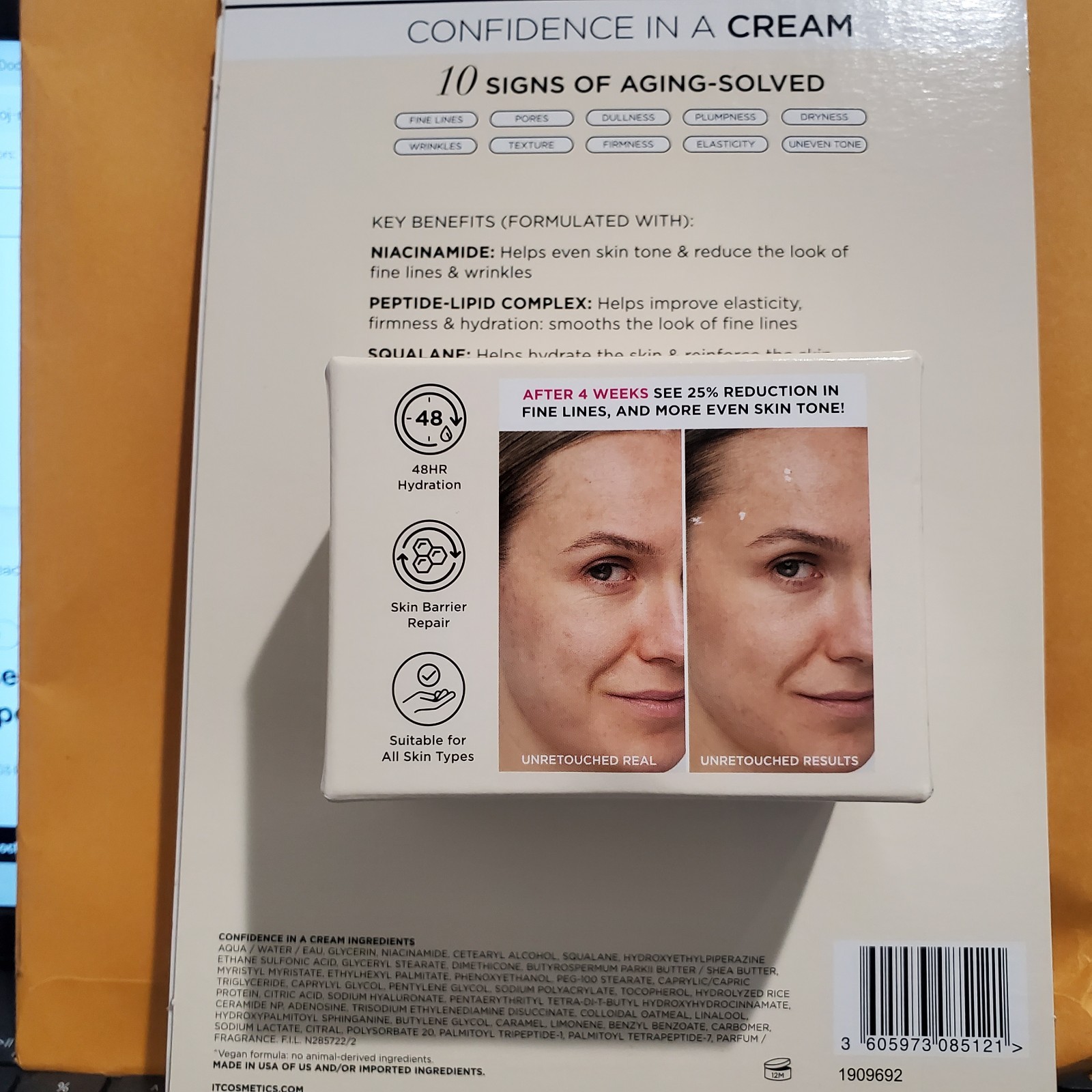 IT Cosmetics Confidence in a Cream Anti-Aging Armour 4 fl oz.