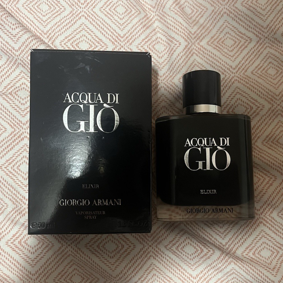 Giorgio Armani Acqua di Giò Elixir Parfum Spray, Regular Size 1.6 oz barely use