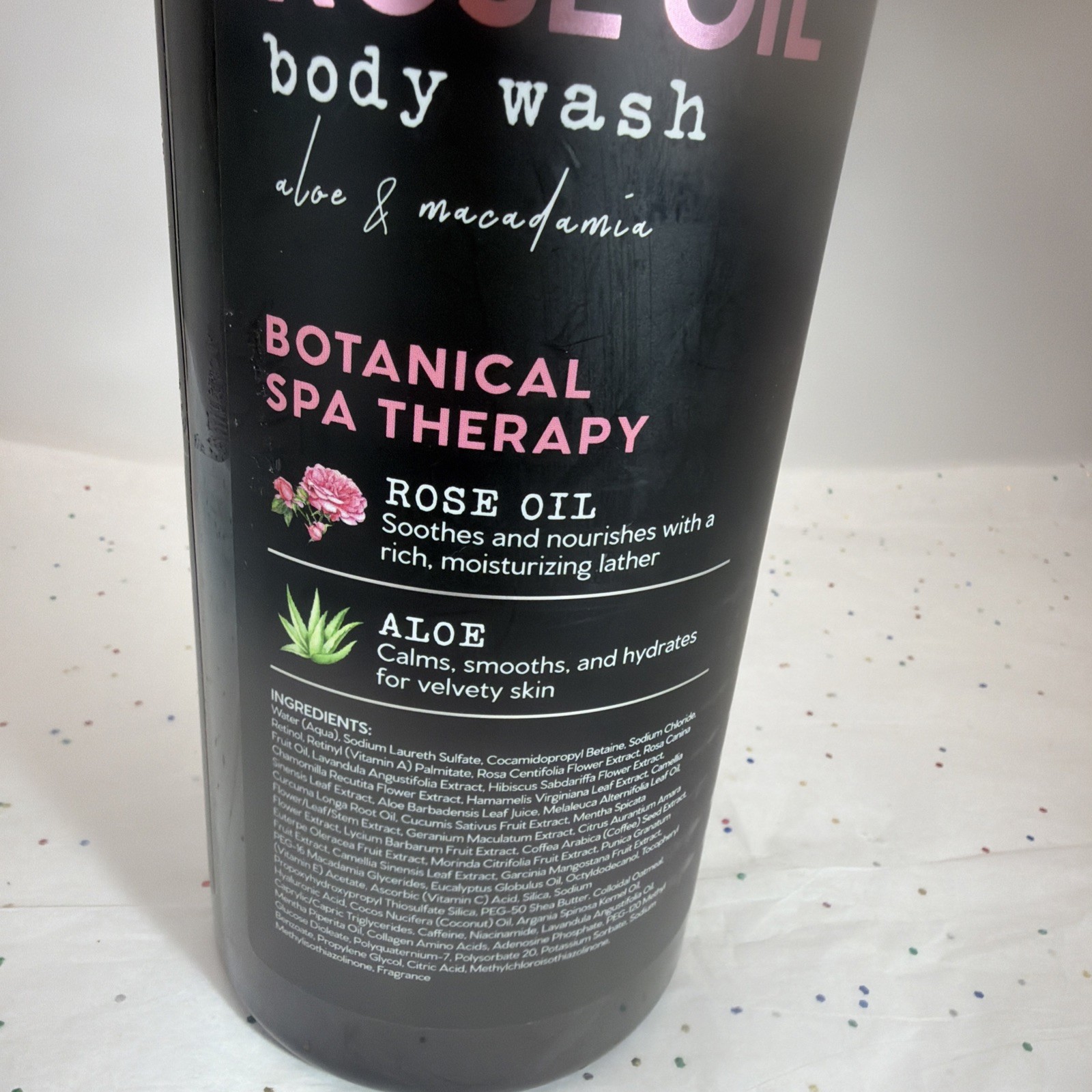 32 OZ – BOTANICAL SPA THERAPY Soothing Rose Oil Aloe & Macadamia Body Wash