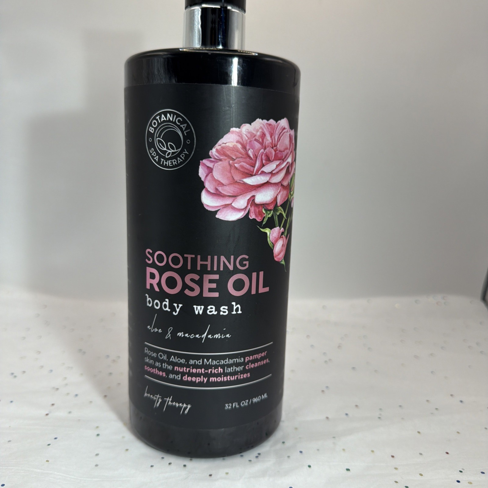 32 OZ – BOTANICAL SPA THERAPY Soothing Rose Oil Aloe & Macadamia Body Wash