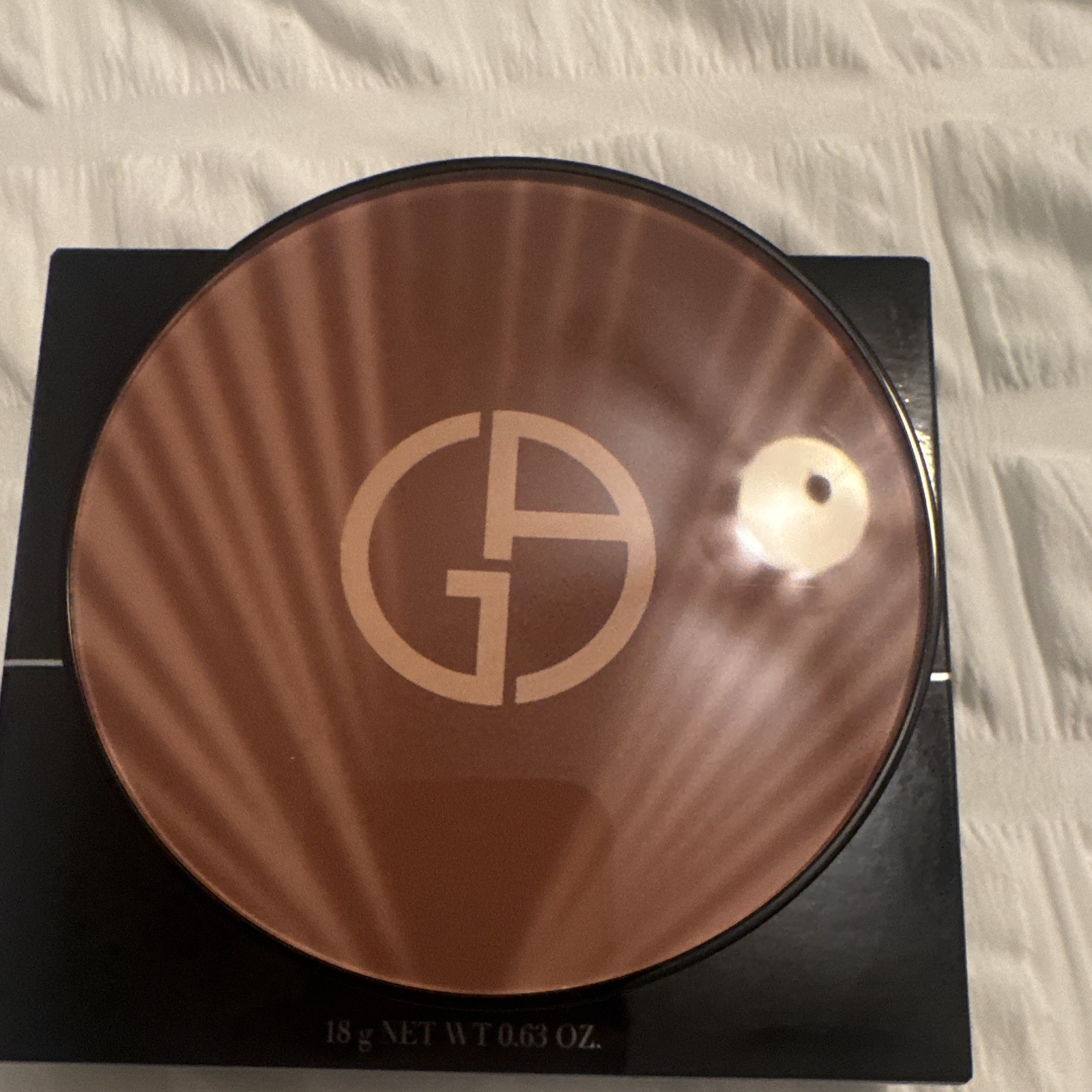 Giorgio Armani Luminous Silk Sunlit Creamy Bronzing Powder; Shade 90