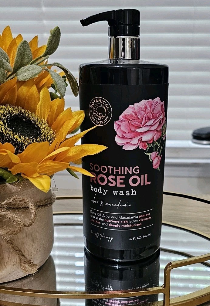 BOTANICAL SPA THERAPY ~ SOOTHING ROSE OIL BODY WASH with Aloe & Macadamia