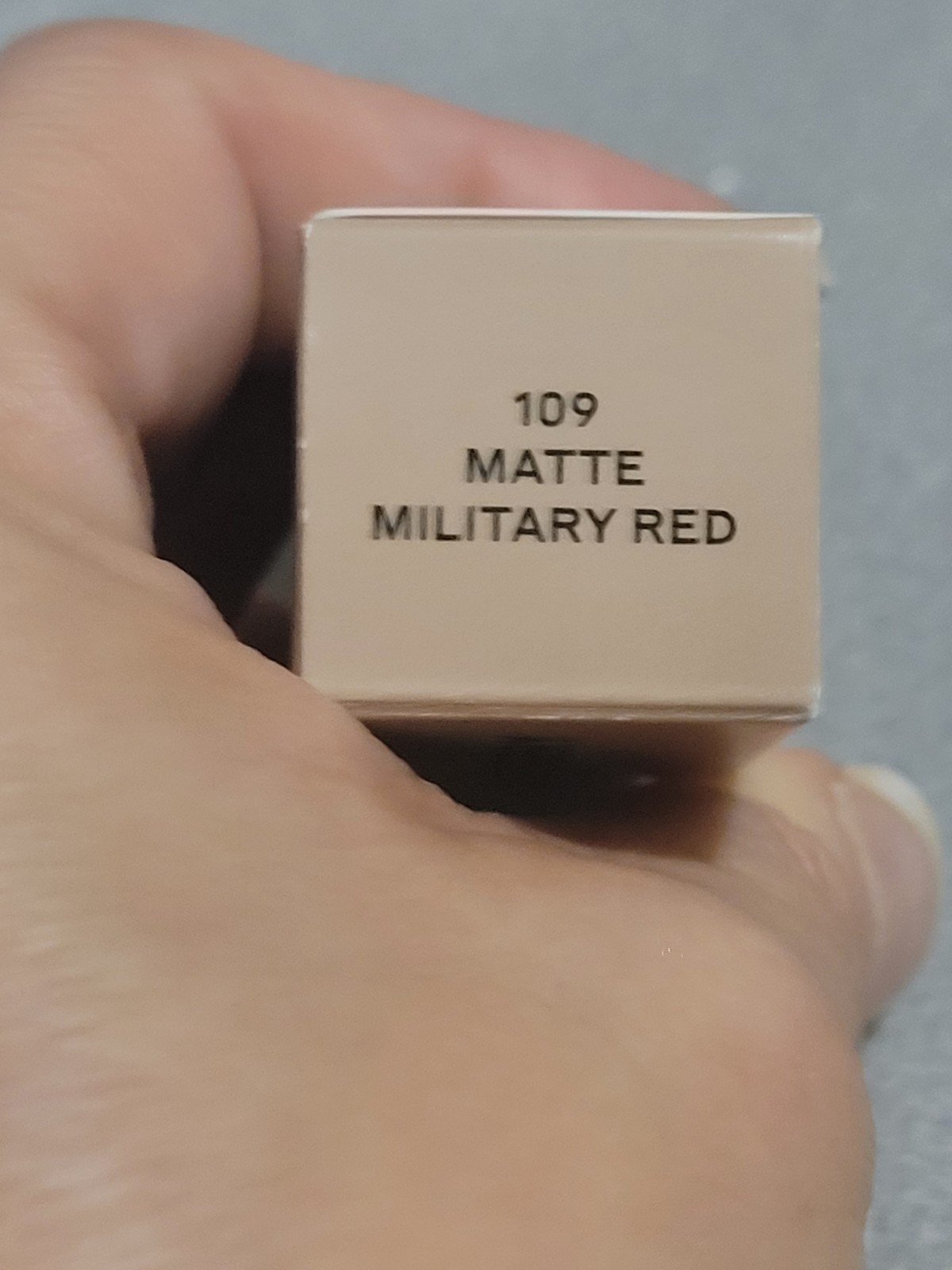 Burberry Kisses Matte Lipstick Colour 109 Military Red 3.3g Full Size NIB