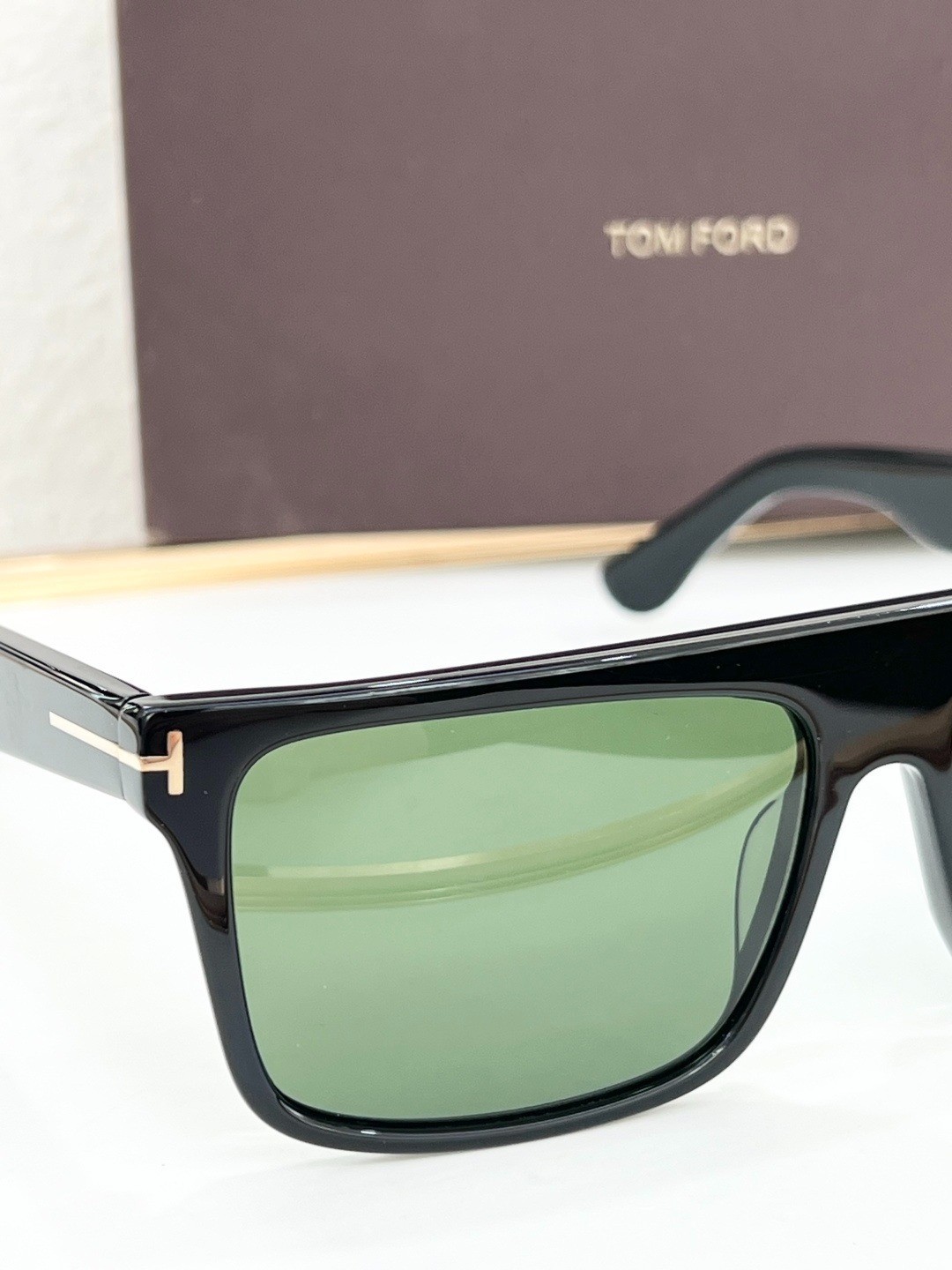 Tom Ford TF999 Gloss Black 58-16-145 Dark Green Lens Square Sunglasses New