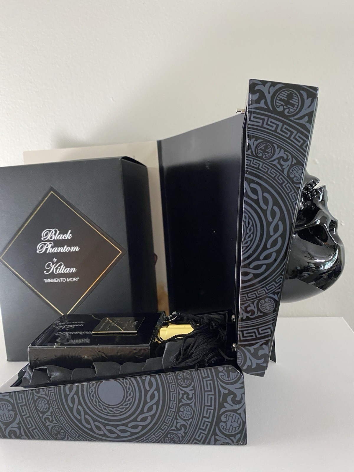 Kilian Black Phantom EDP With Coffret Vaporisateur Spray, MEMENTO MORI, 1.7 OZ