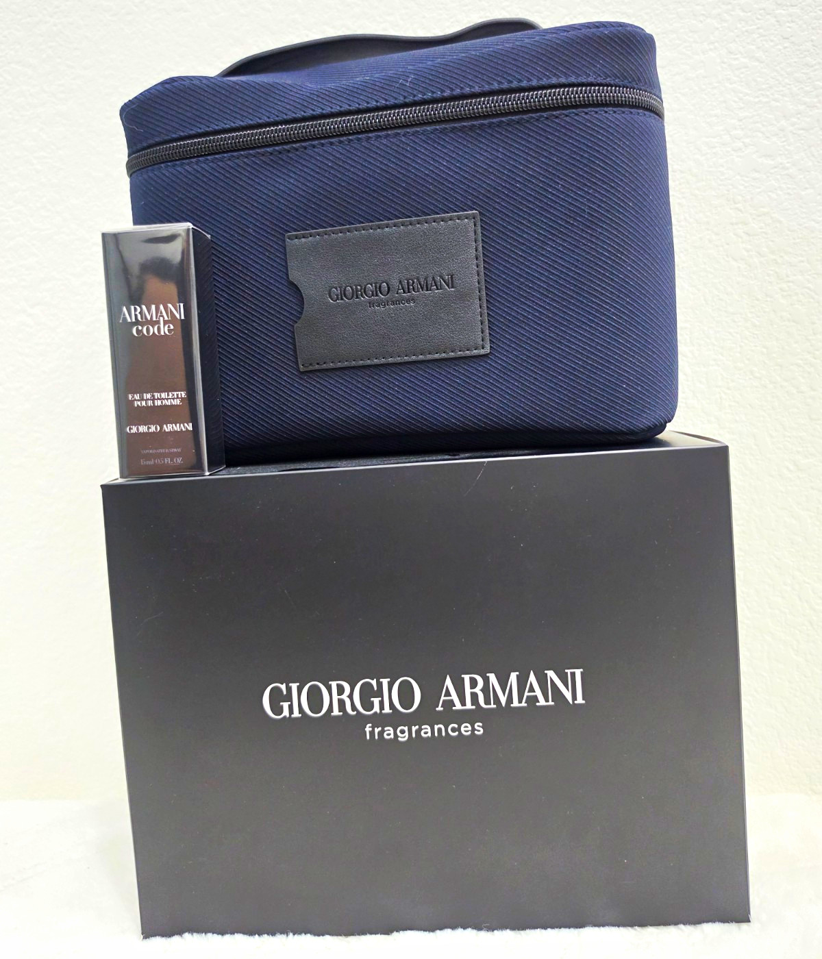 Giorgio Armani Armani Code Gift Set Travel Size Spray 15 ml w/ Zipper Bag
