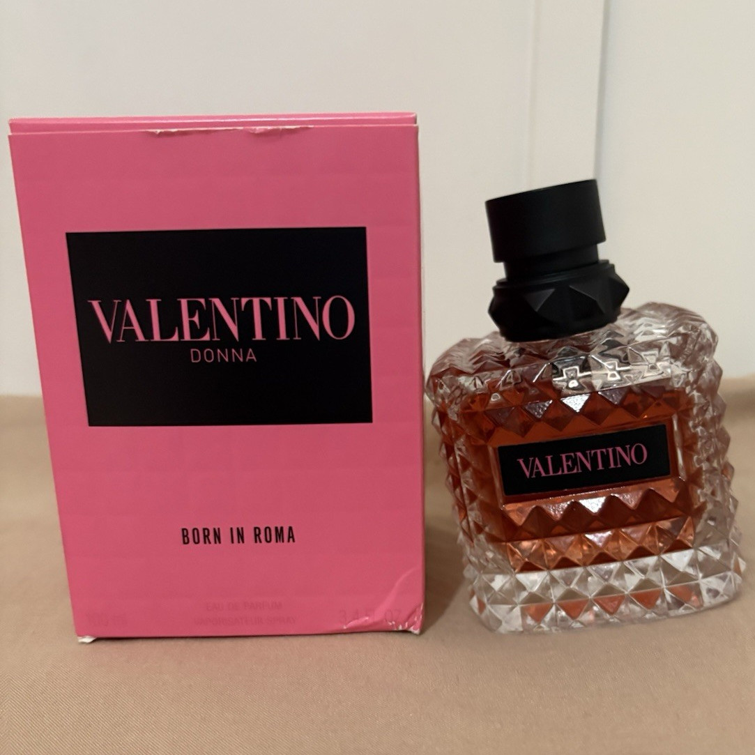 Valentino Donna Born In Roma Eau de Parfum Spray, 3.4 fl oz Regular Size 100 ml