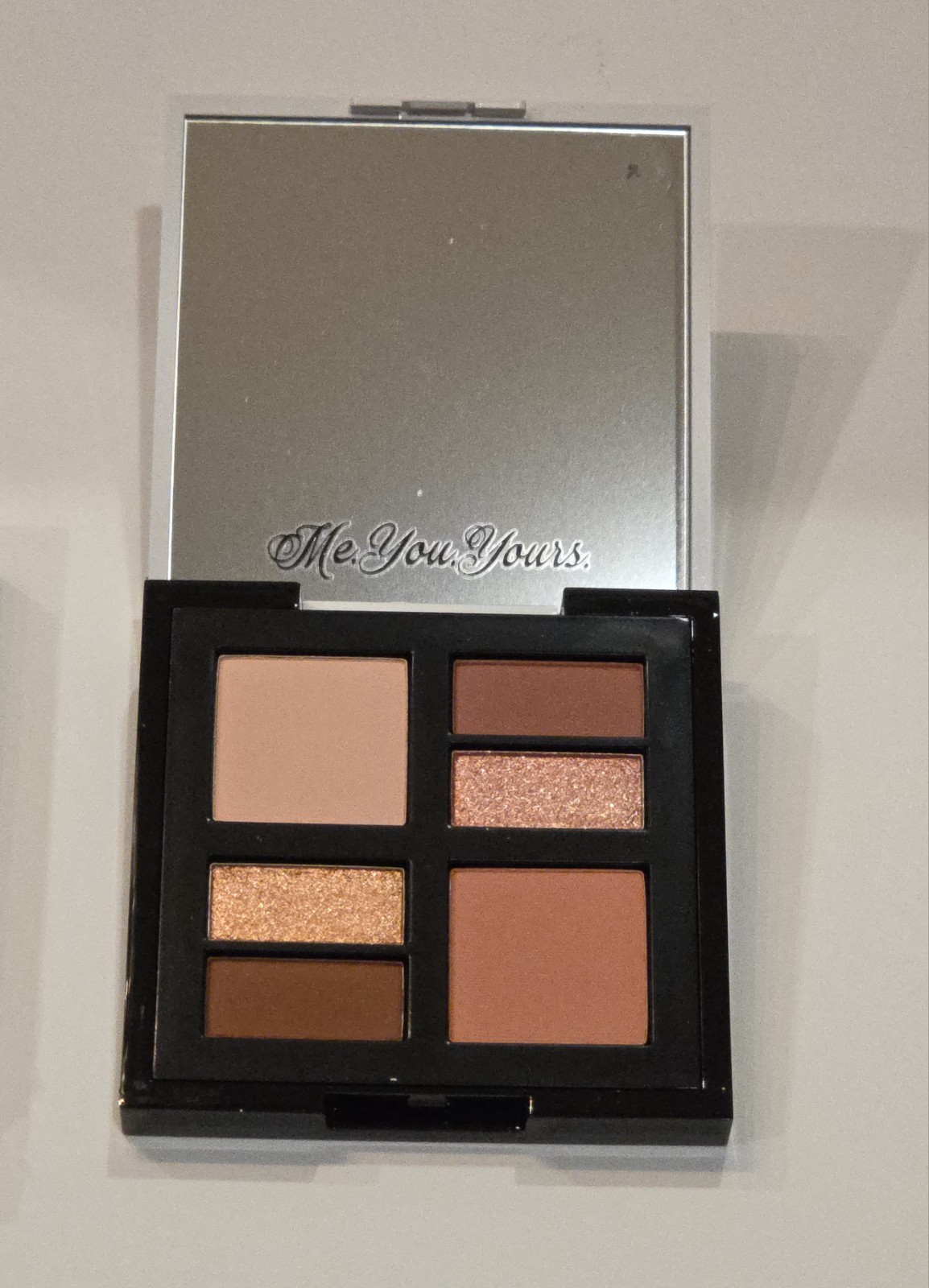 * NIB * GXVE Gwen Stefani MAKE ME LIKE YOU Eye See in Color Eyeshadow Palette
