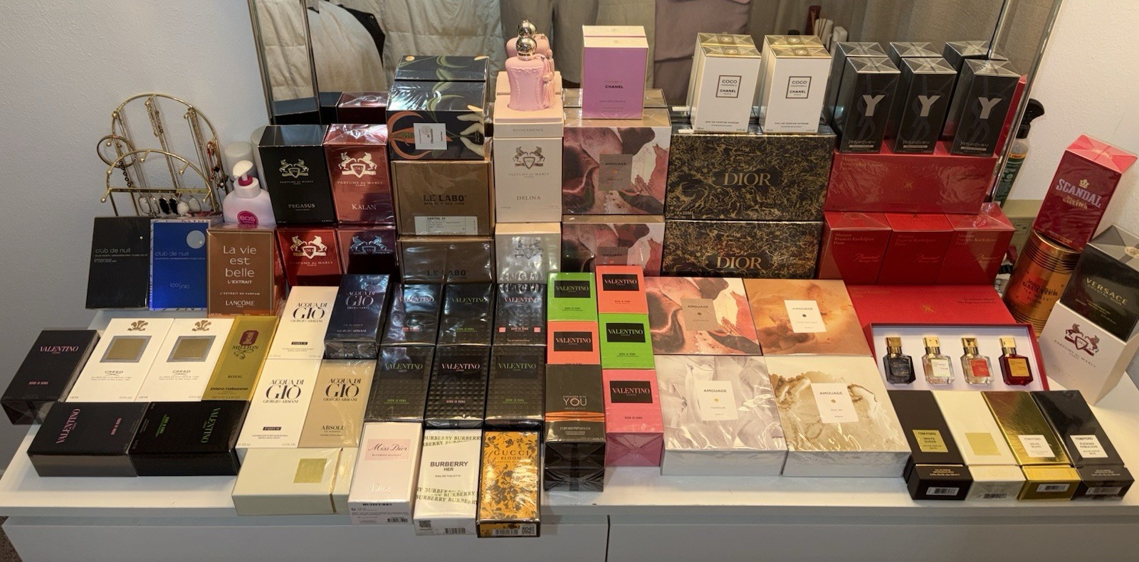 Colognes & Perfum