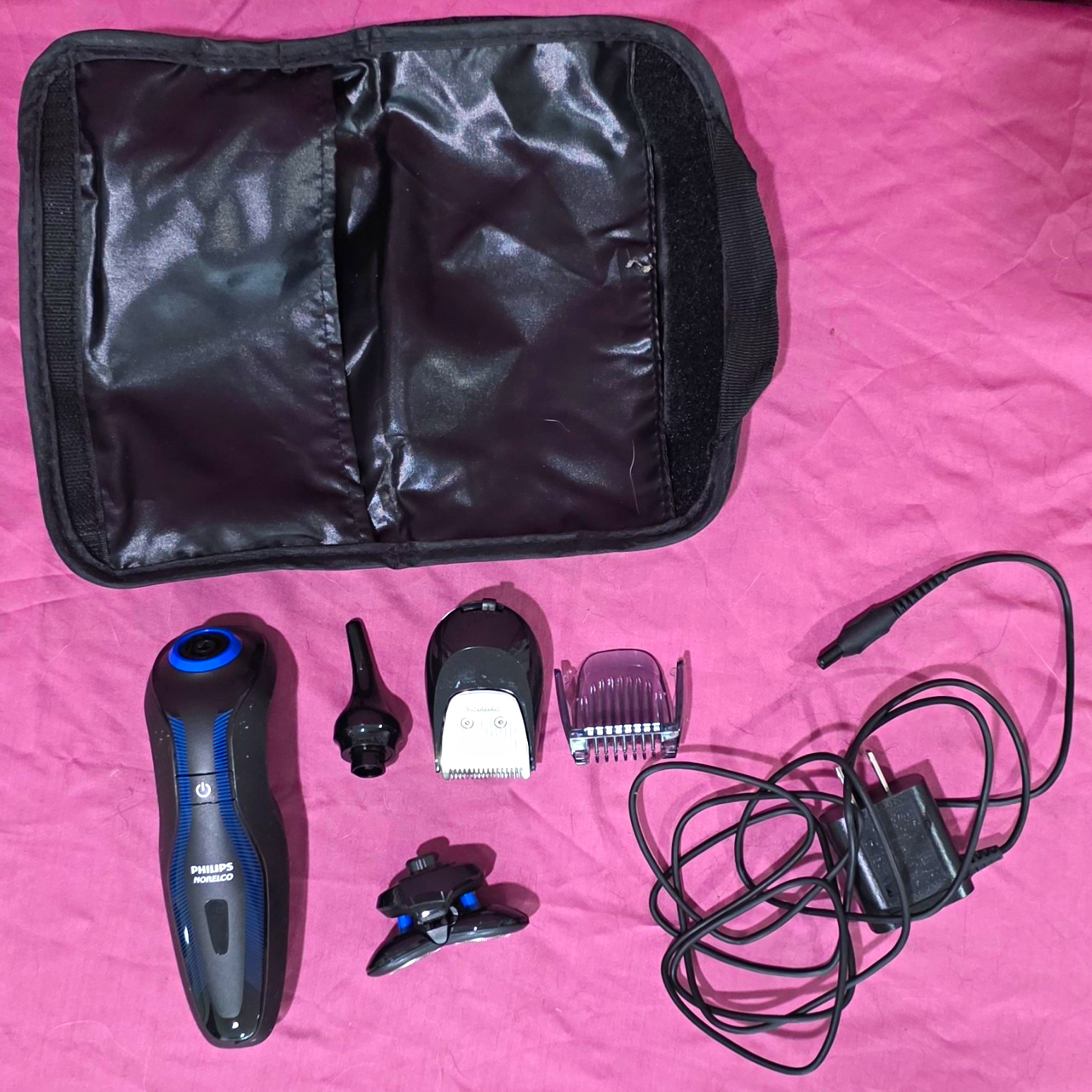 Philips Norelco Rechargeable Men’s Shaver Kit Beard Trimmer, Case Black/Blue