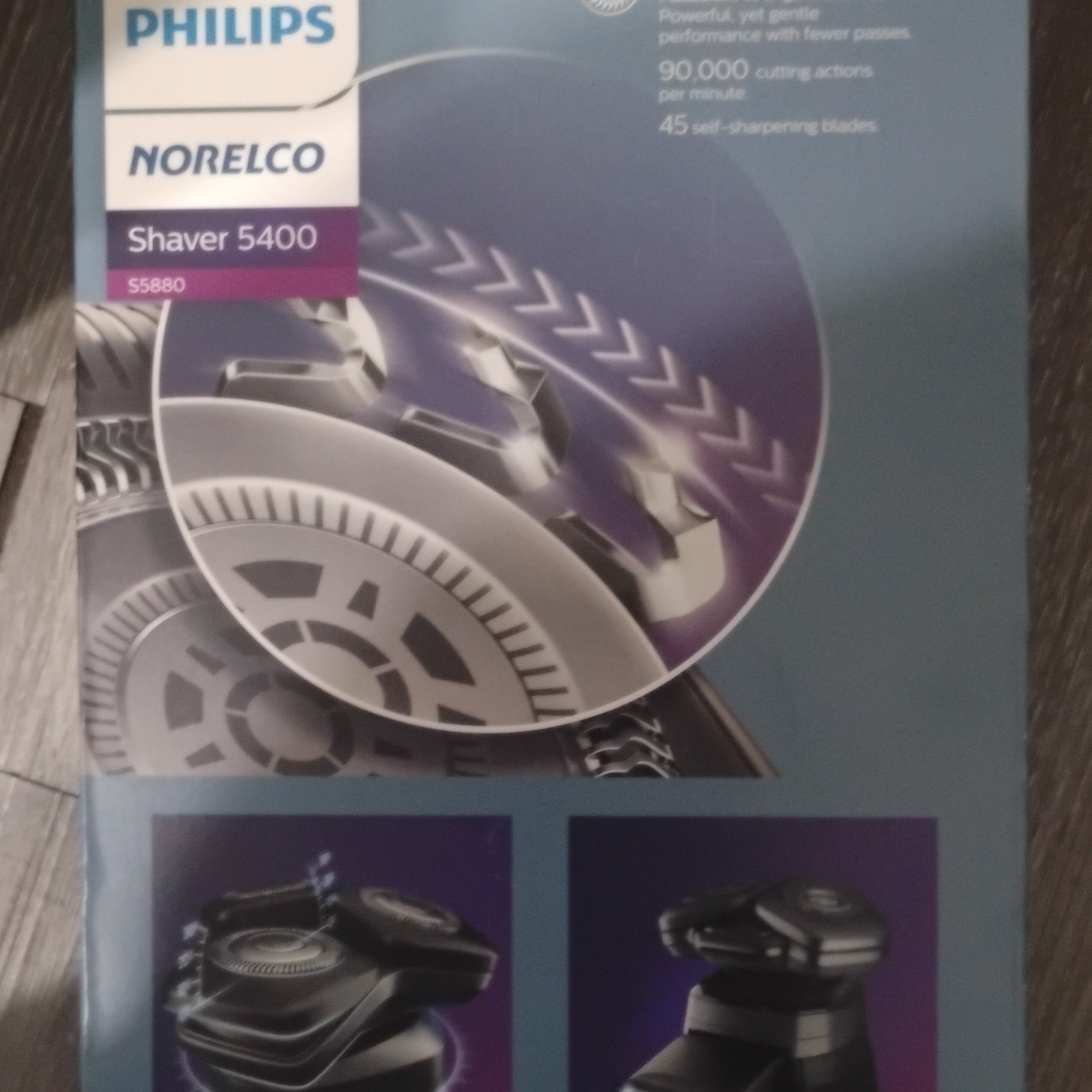 Philips Norelco Shaver 5400 S5880 3-Head Rotary Wet & Dry Cordless