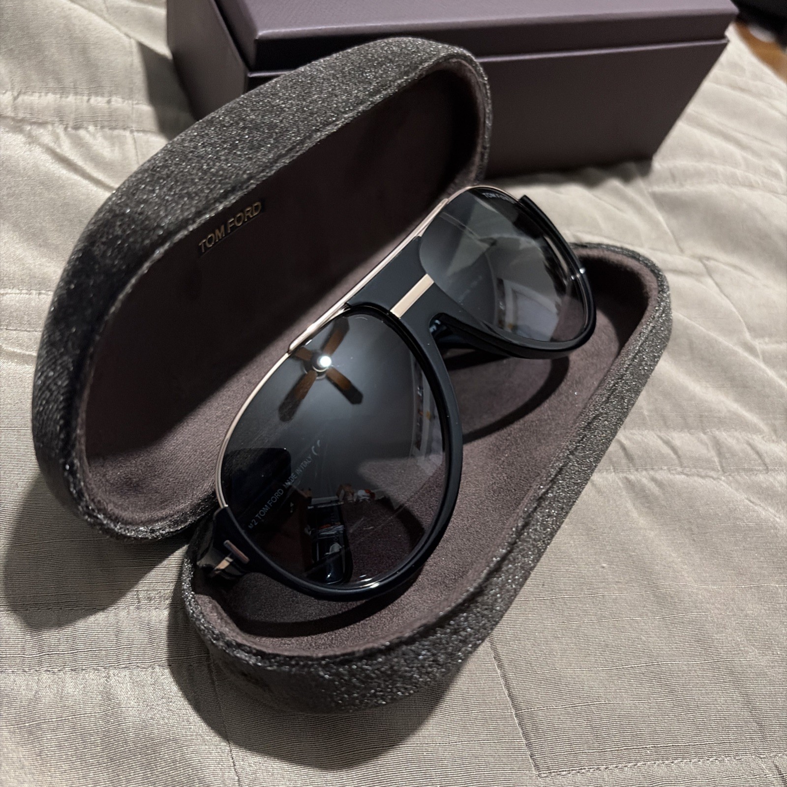 Tom Ford Dimitry FT0334 01P Shiny Black Gradient Green 59 mm Men’s Sunglasses