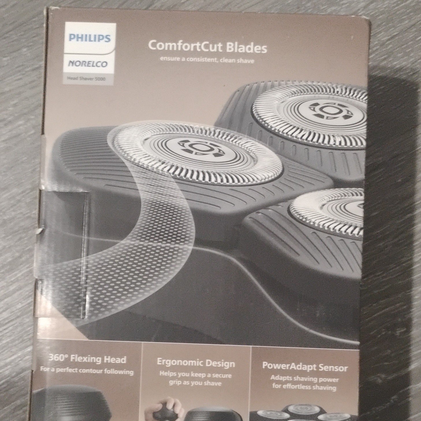 Philips Norelco Head Pro 4-Head Rotary Shaver Showerproof Quick Charge Men