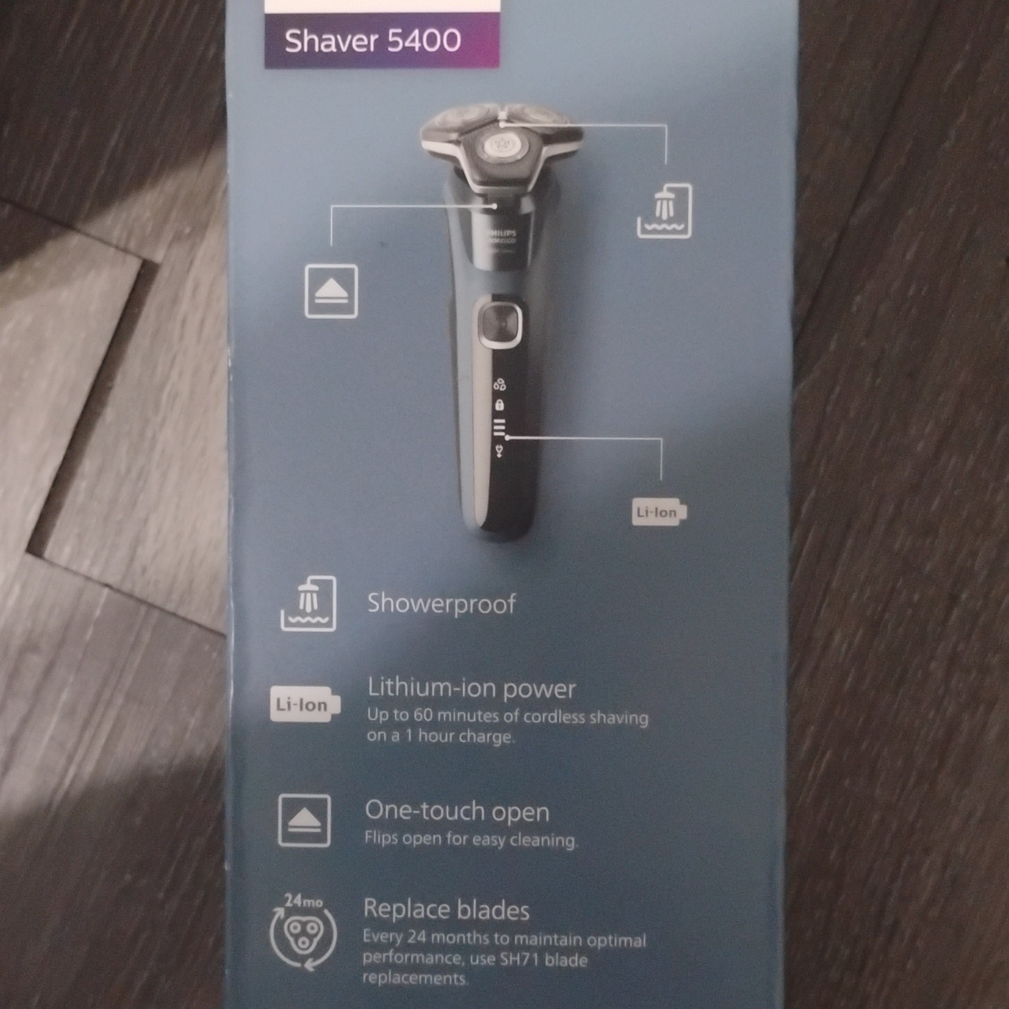 Philips Norelco Shaver 5400 S5880 3-Head Rotary Wet & Dry Cordless