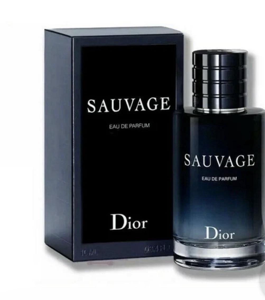 Dior Sauvage Eau de Parfum Spray 100 ml / 3.4 fl oz, Regular Size