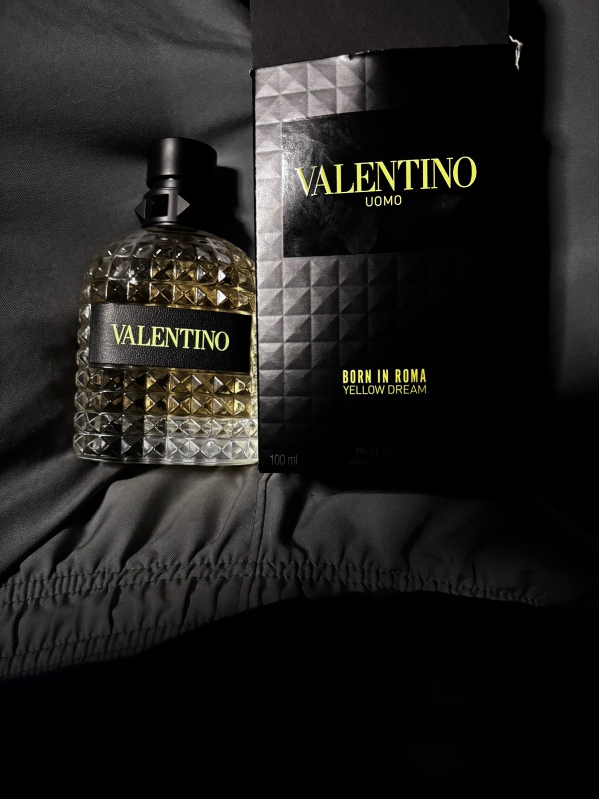 Valentino Uomo Born In Roma Yellow Dream 3.4 oz. EDT Men in Original Box Sealed
