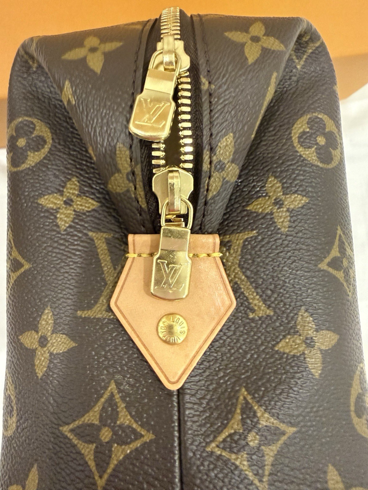 Louis Vuitton Monogram Cosmetic Pouch GM (Brand New Never Used)
