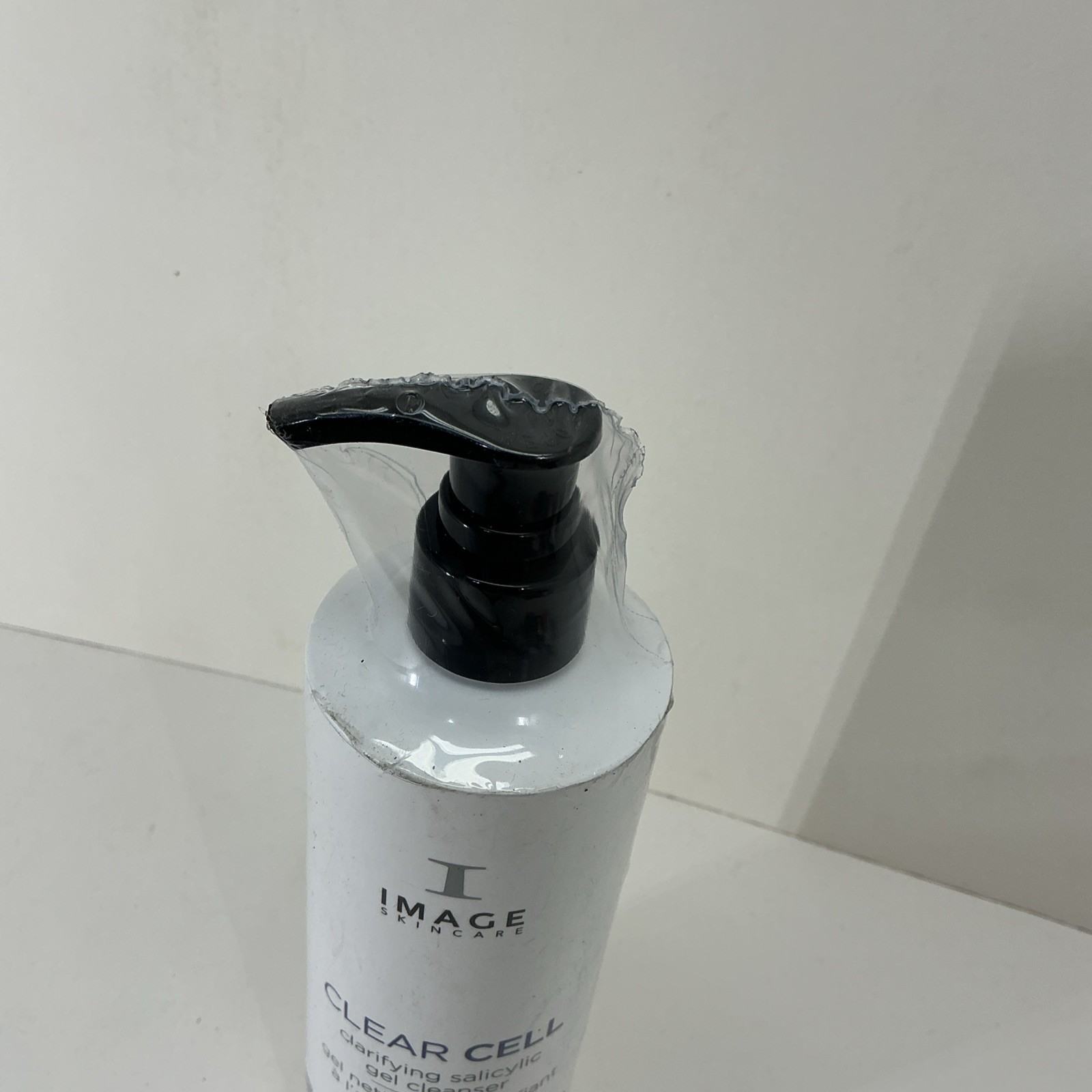Image Clear Cell Salicylic Gel Cleanser 12 Oz Pro Size