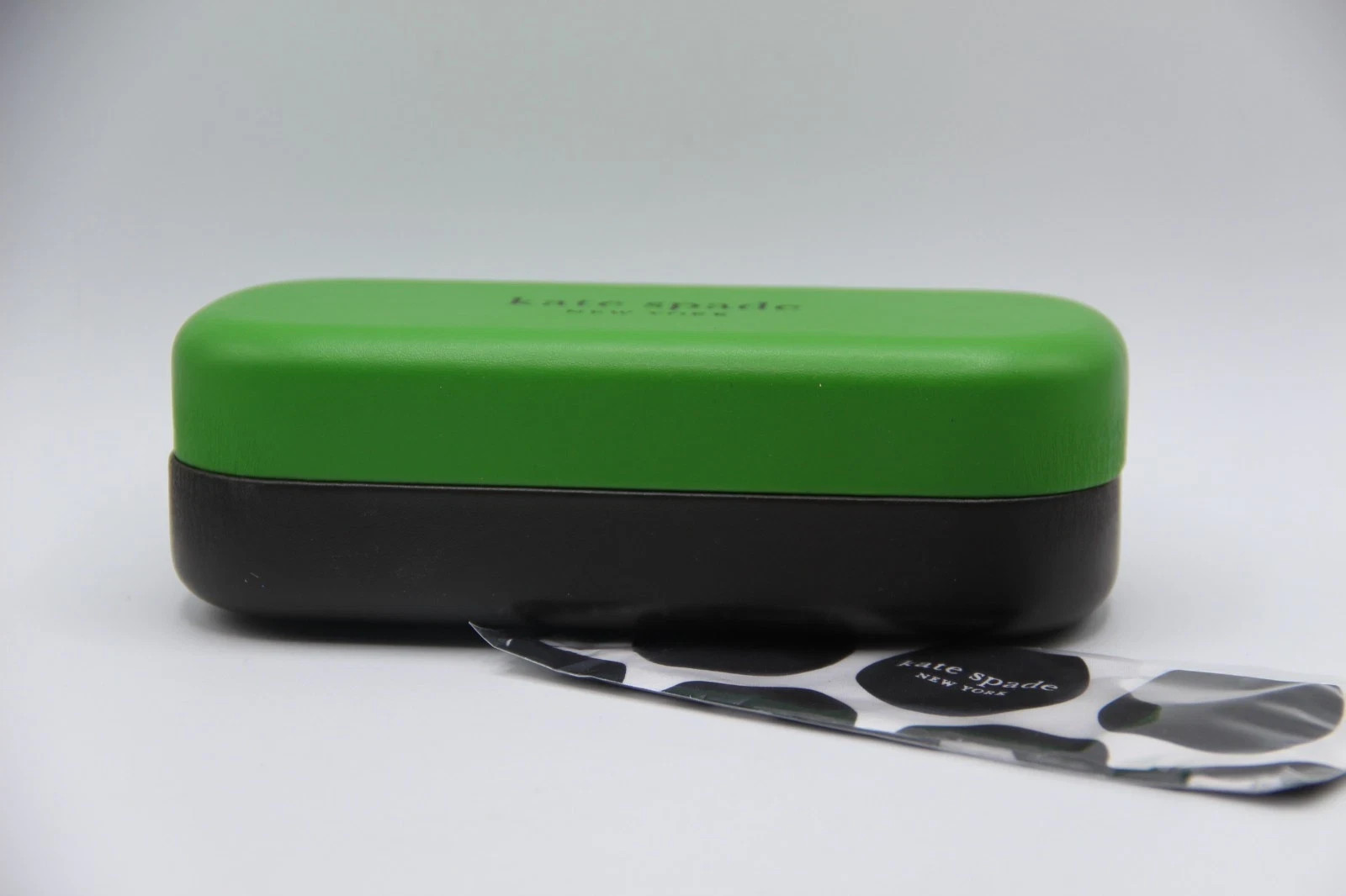 New Kate Spade Green Black Medium case Sun EyeGlasses Case +Cleaning Cloth