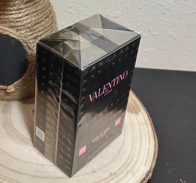 Valentino Uomo Born in Roma Intense Eau de Parfum Intense Spray 3.4 fl oz