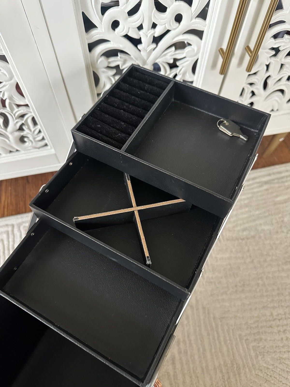 Rose Gold & Black Rolling Makeup Case w/ Wheels, Retractable Handle 20.5in