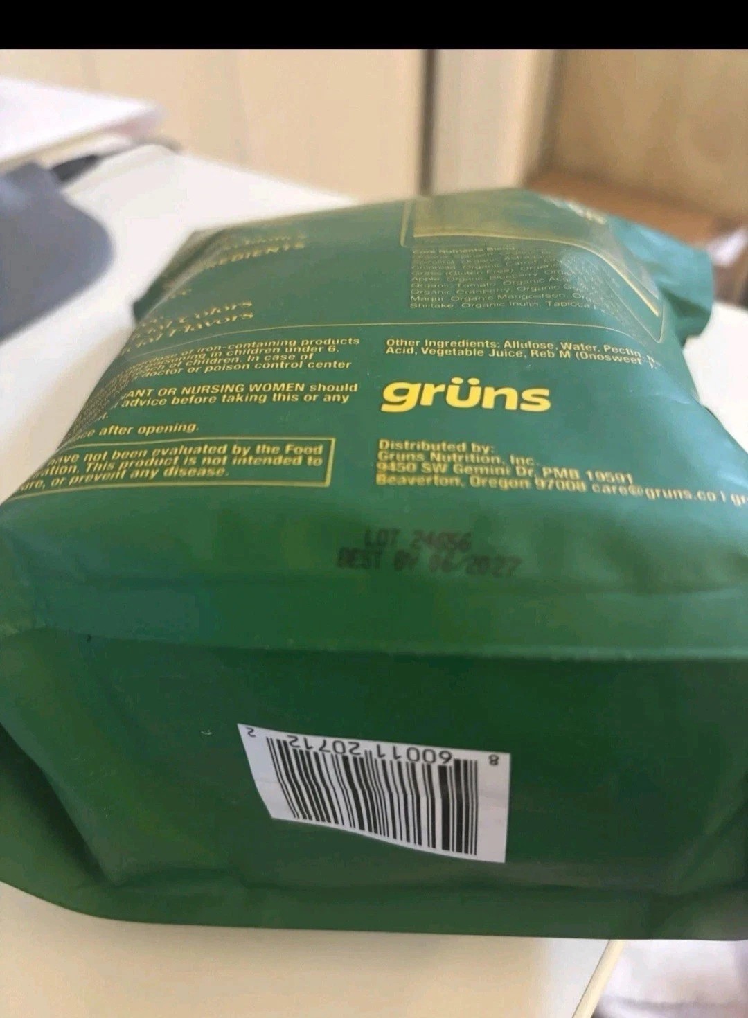 Gruns Adults Super Greens Gummies, Multivitamin Superfood Gummy Bears 28 Packs