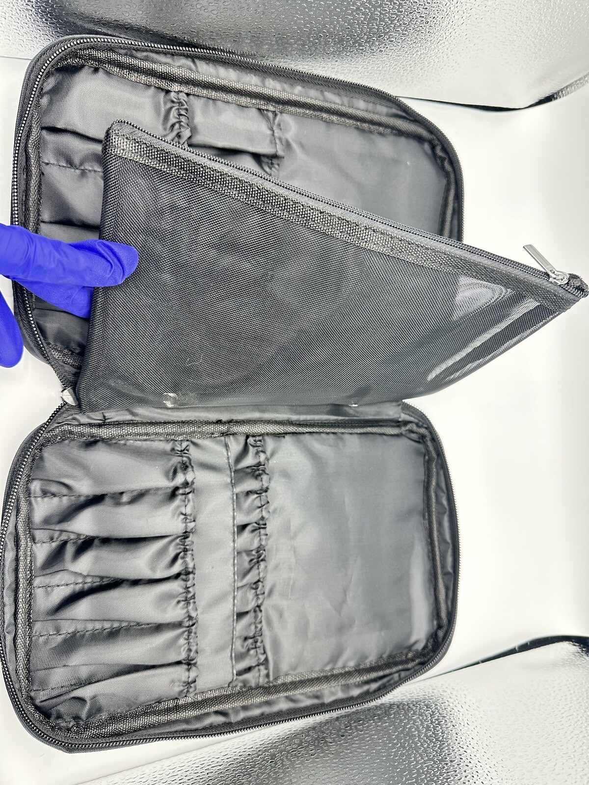 Makeup Brush Portable Bag Storage with Zipper-21 Slots-Free for buyer who bought