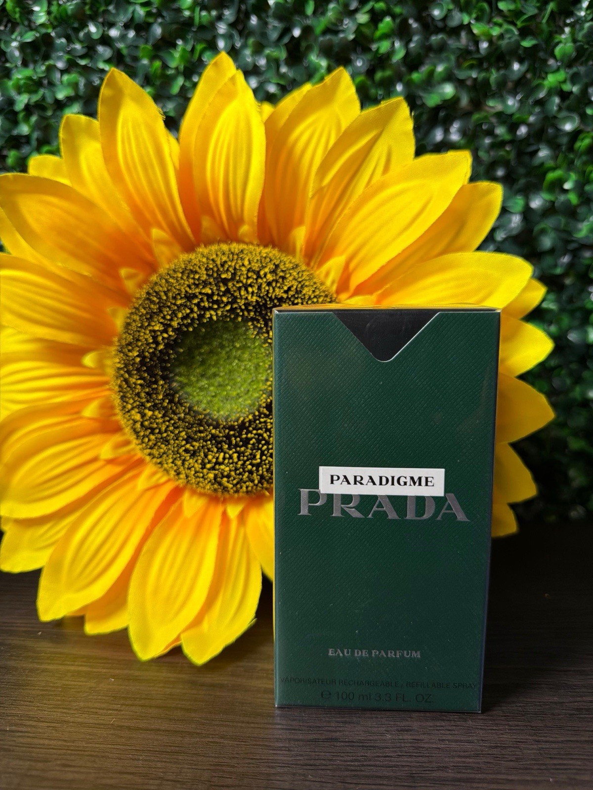 Versace Crystal Emerald Pour Femme Eau de Parfum Spray, 3.0 fl oz Regular