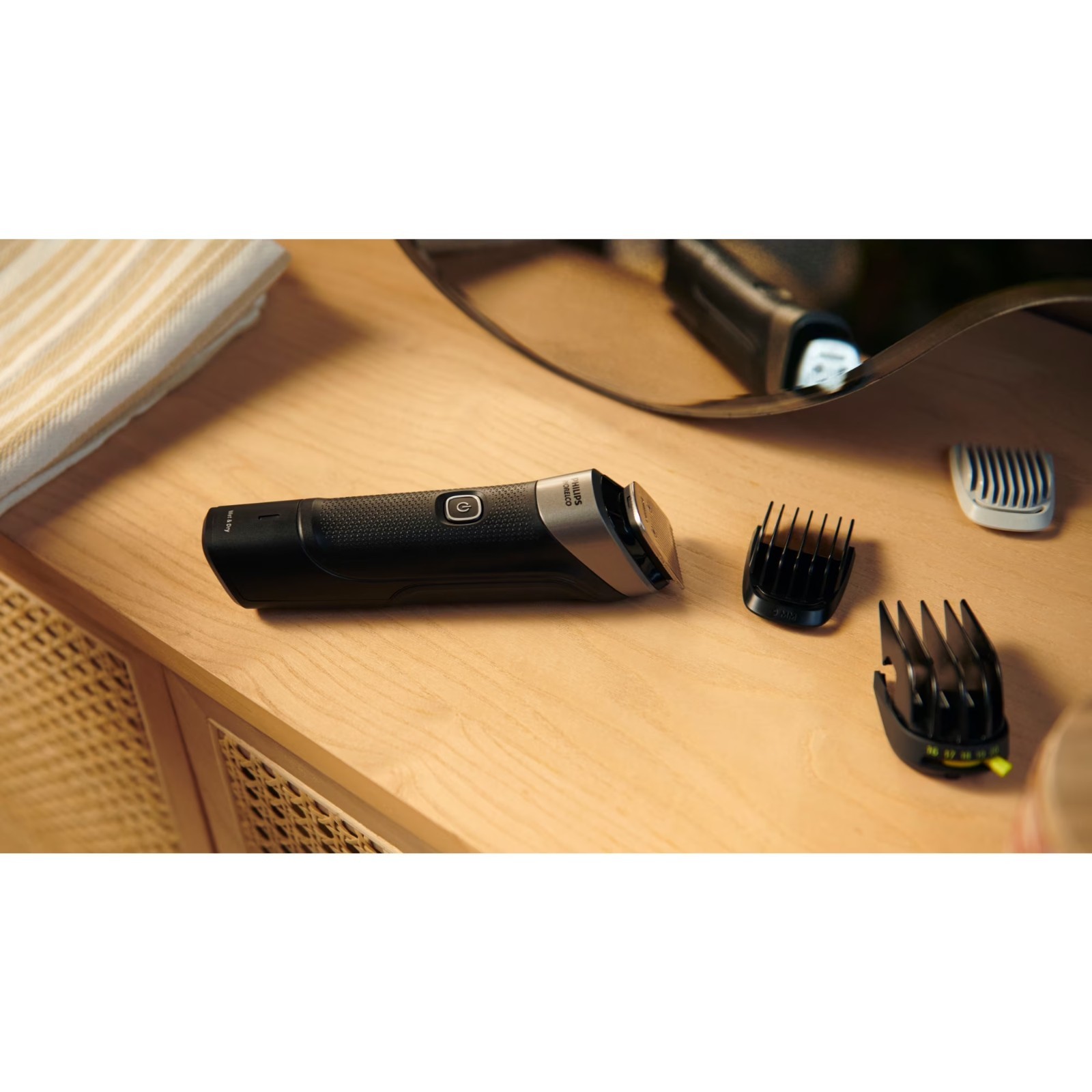 Philips Norelco Multigroom 5000 MG9500/49 Beard Hair Body Trimmer 18 Piece