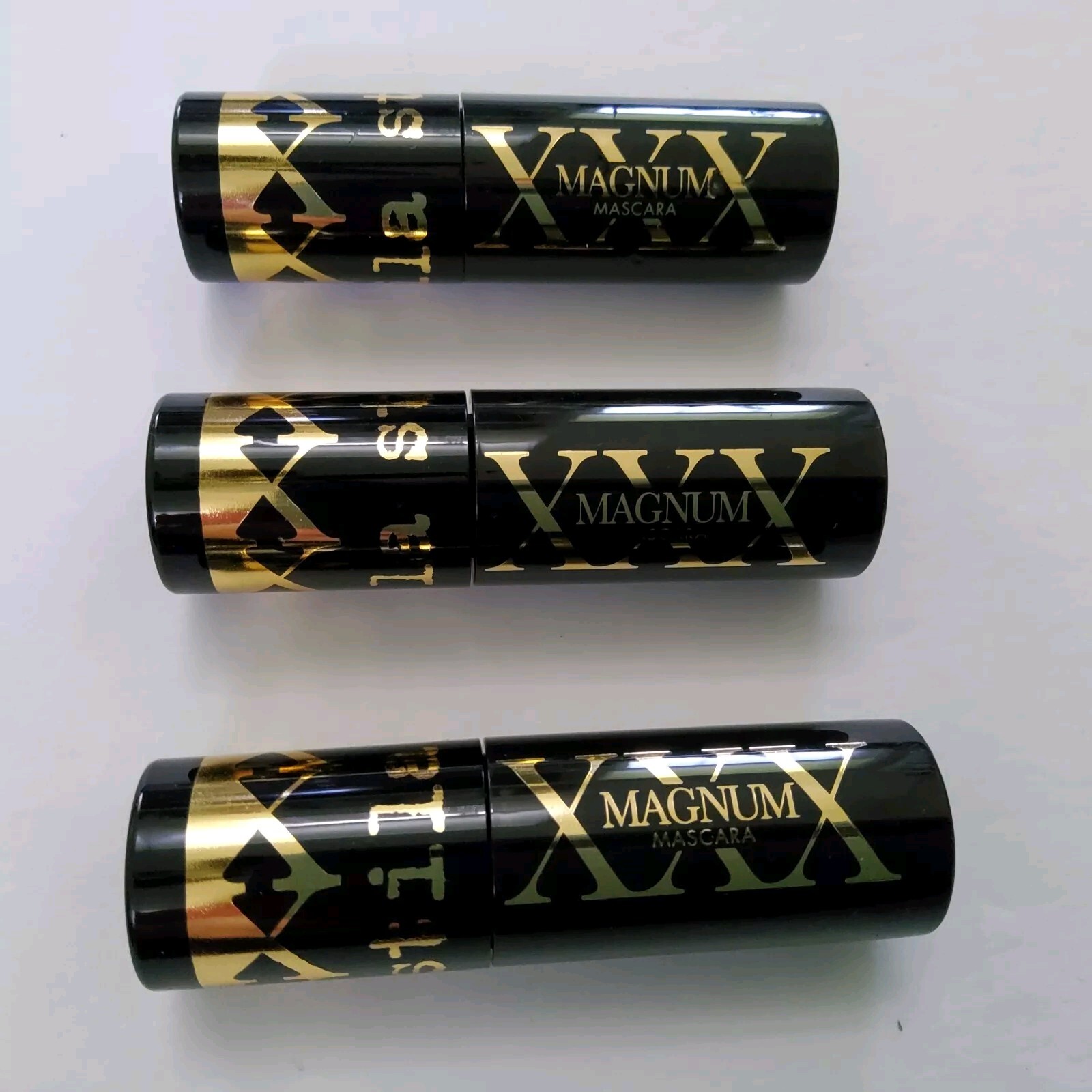 Lot Of 4-Stila Magnum XXX Mascara – Travel Size – .24 fl oz
