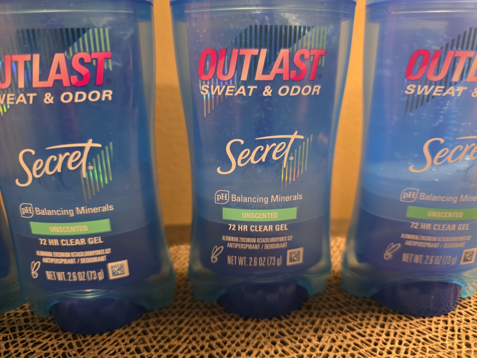 Secret Outlast Sweat & Odor Deodorant, 4 Pack, Unscented