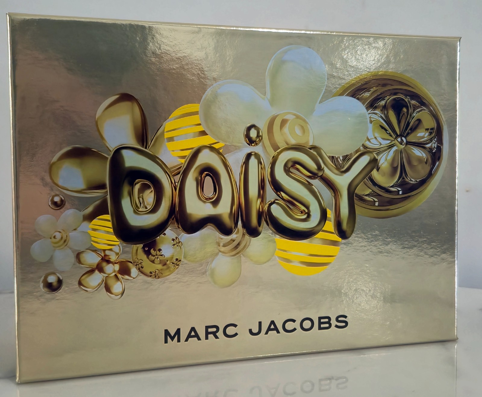 MARC JACOBS DAISY 3 PCS 3.4 EDT SPR2.5 B/L, 10 ML MINI FOR WOMAN