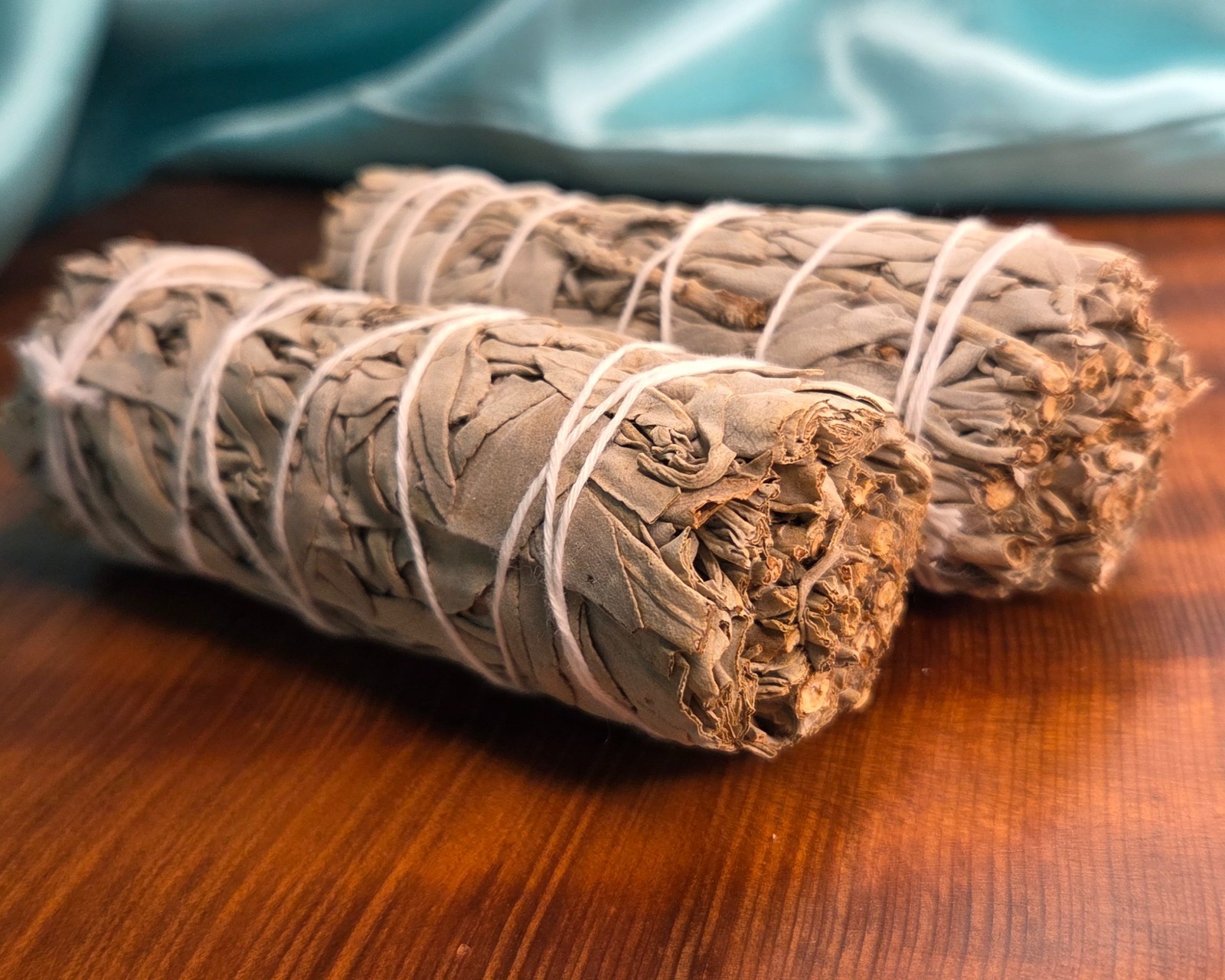 White Sage Smudge Sticks (4 inches) – Salvia Apiana – United States