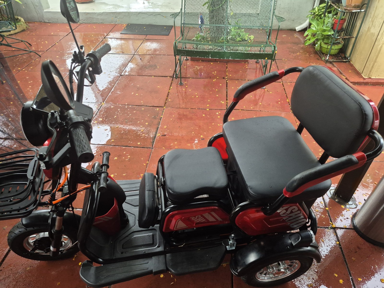 5-hour ENERGY Red/Black 3-Wheel Electric Mobility Scooter w/ Storage, Open Box