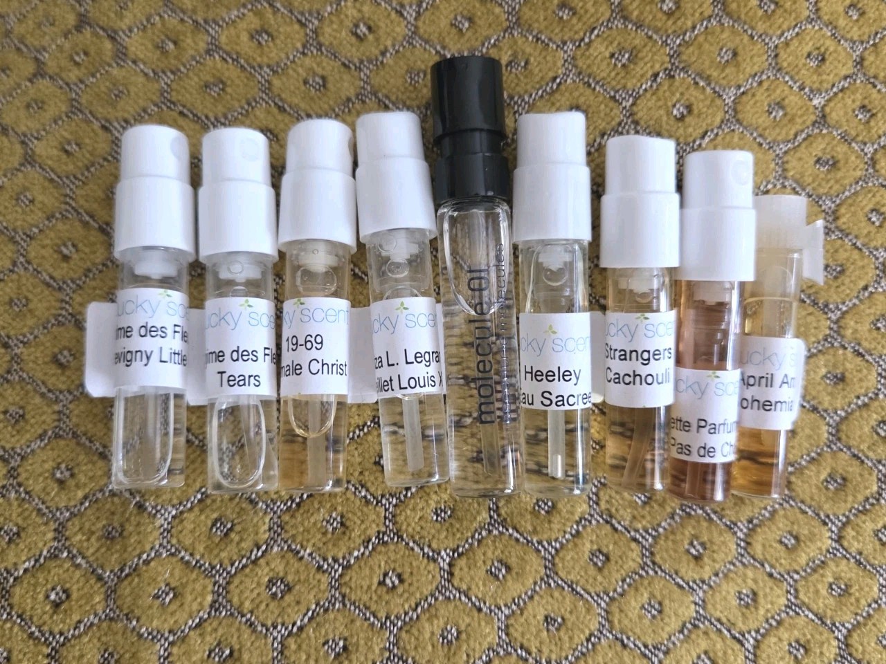 U pick! Régime des Fleurs, Heeley, 19-69, Odette, etc 1 mL SAMPLES