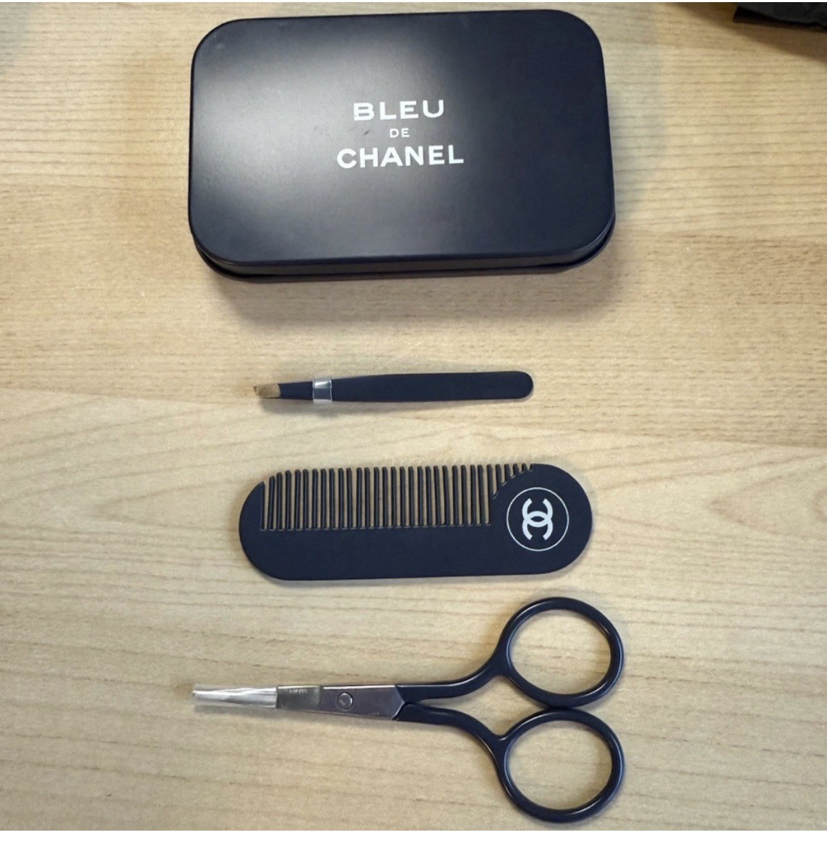 Chanel Bleu de Chanel Set of Hair Comb, Scissors, and Tweezers RARE VIP Gift Set