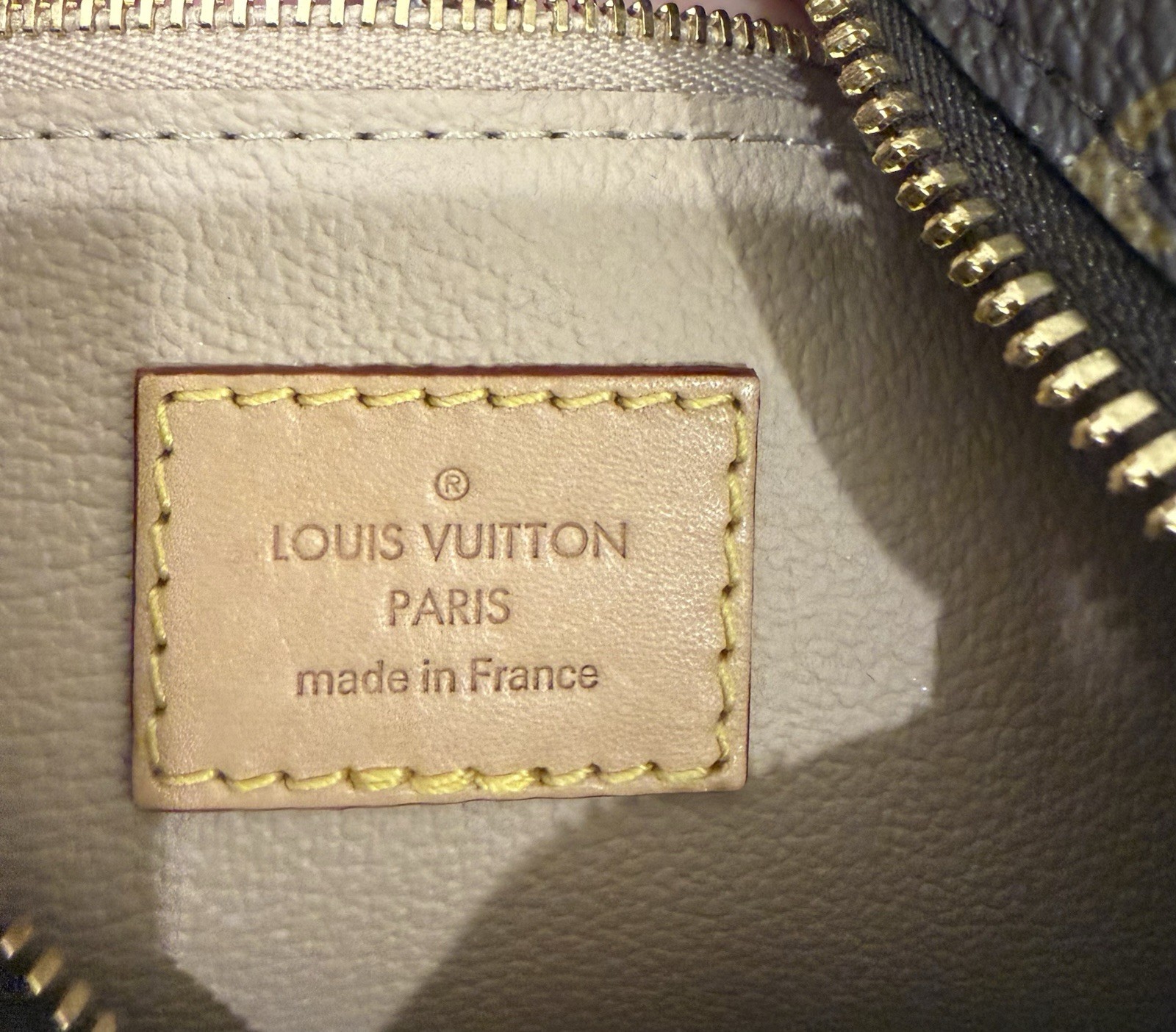 Louis Vuitton Monogram Cosmetic Pouch GM (Brand New Never Used)
