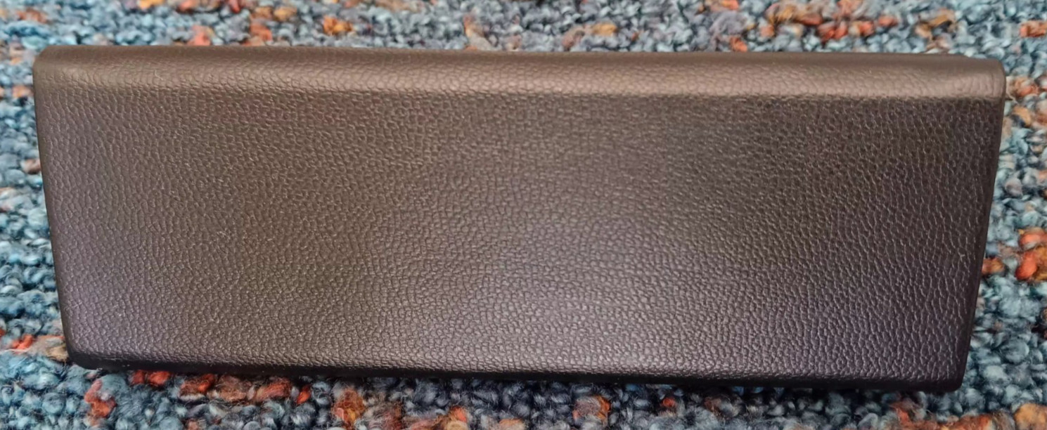 GX Gwen Stefani Eyeglass Case Designer Soft Lined Flip Folding Holder Clothe