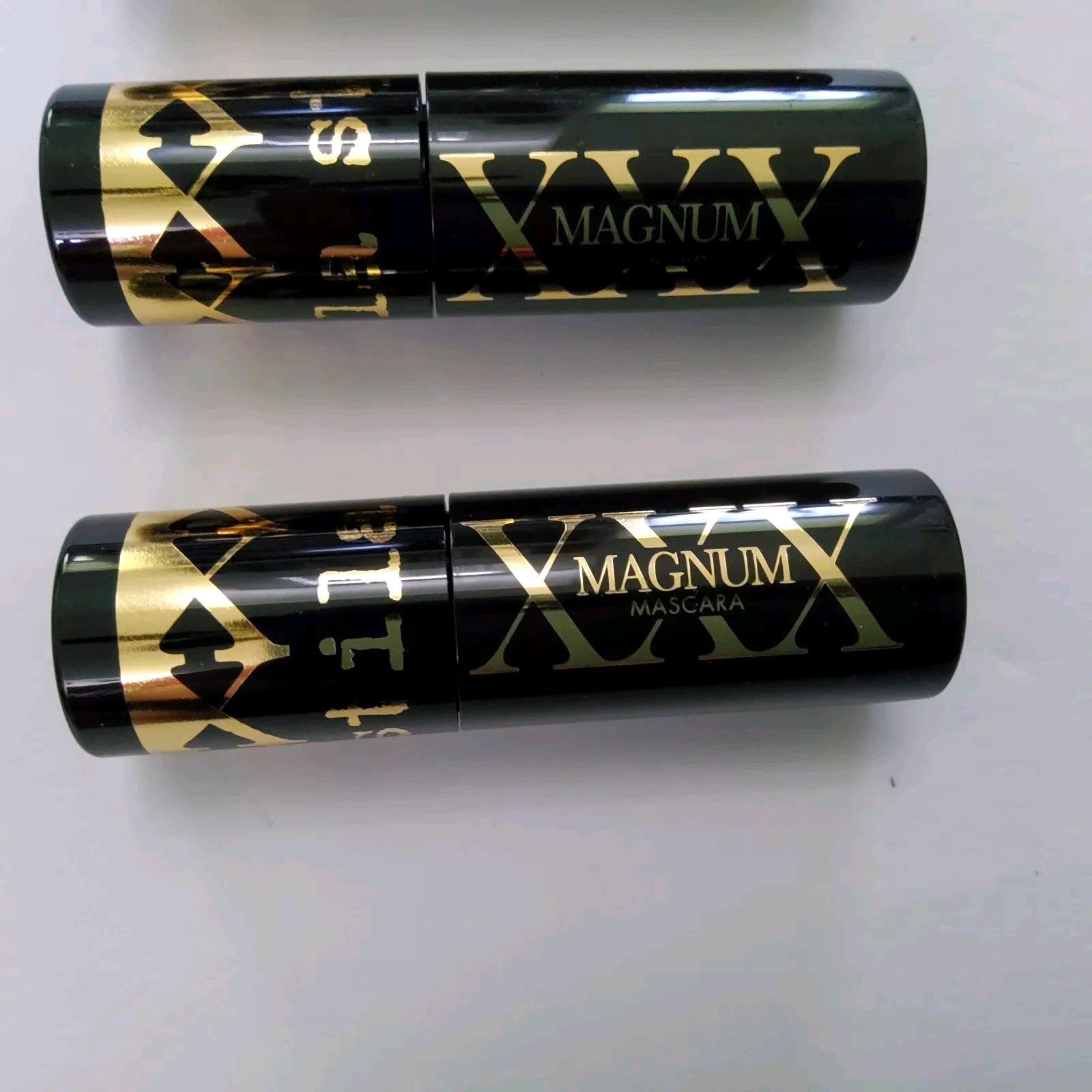 Lot Of 4-Stila Magnum XXX Mascara – Travel Size – .24 fl oz