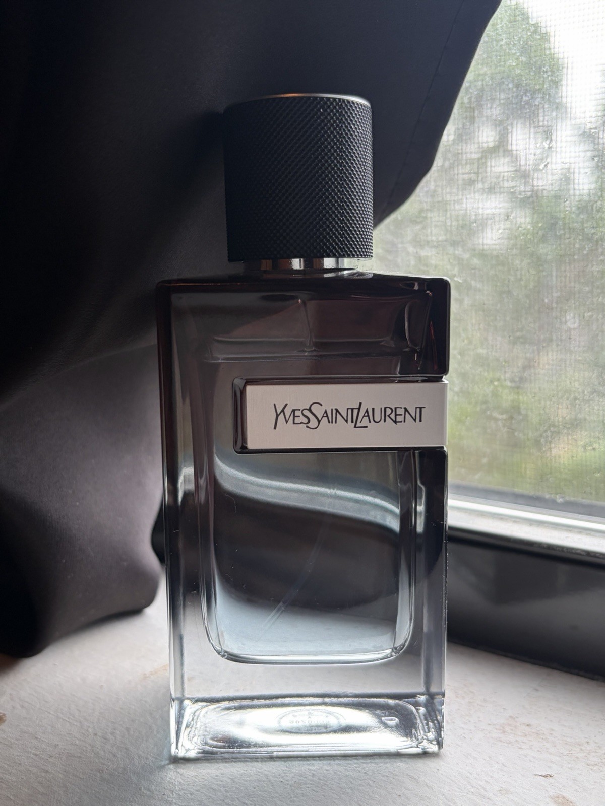 Yves Saint Laurent Y Eau de Parfum Spray, Regular Size 3.3 fl oz💯💯