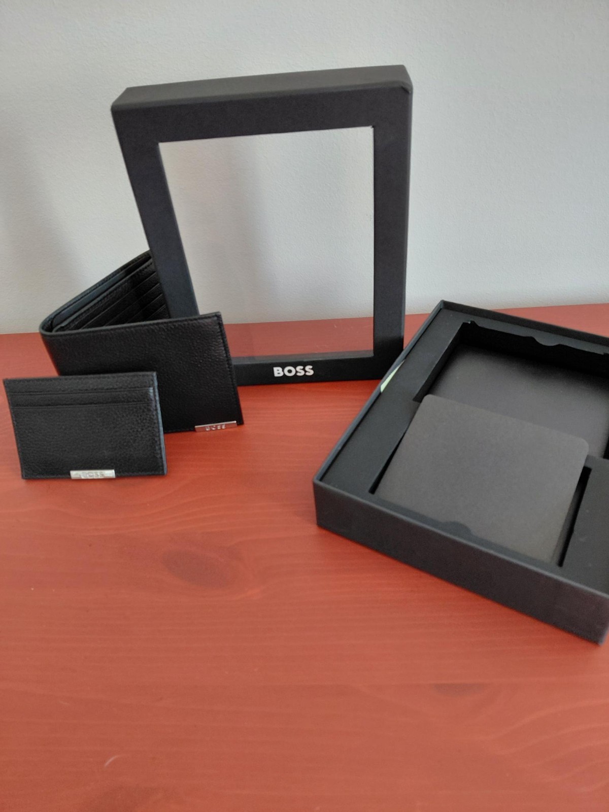 BOSS (Hugo Boss) leather accessory gift set