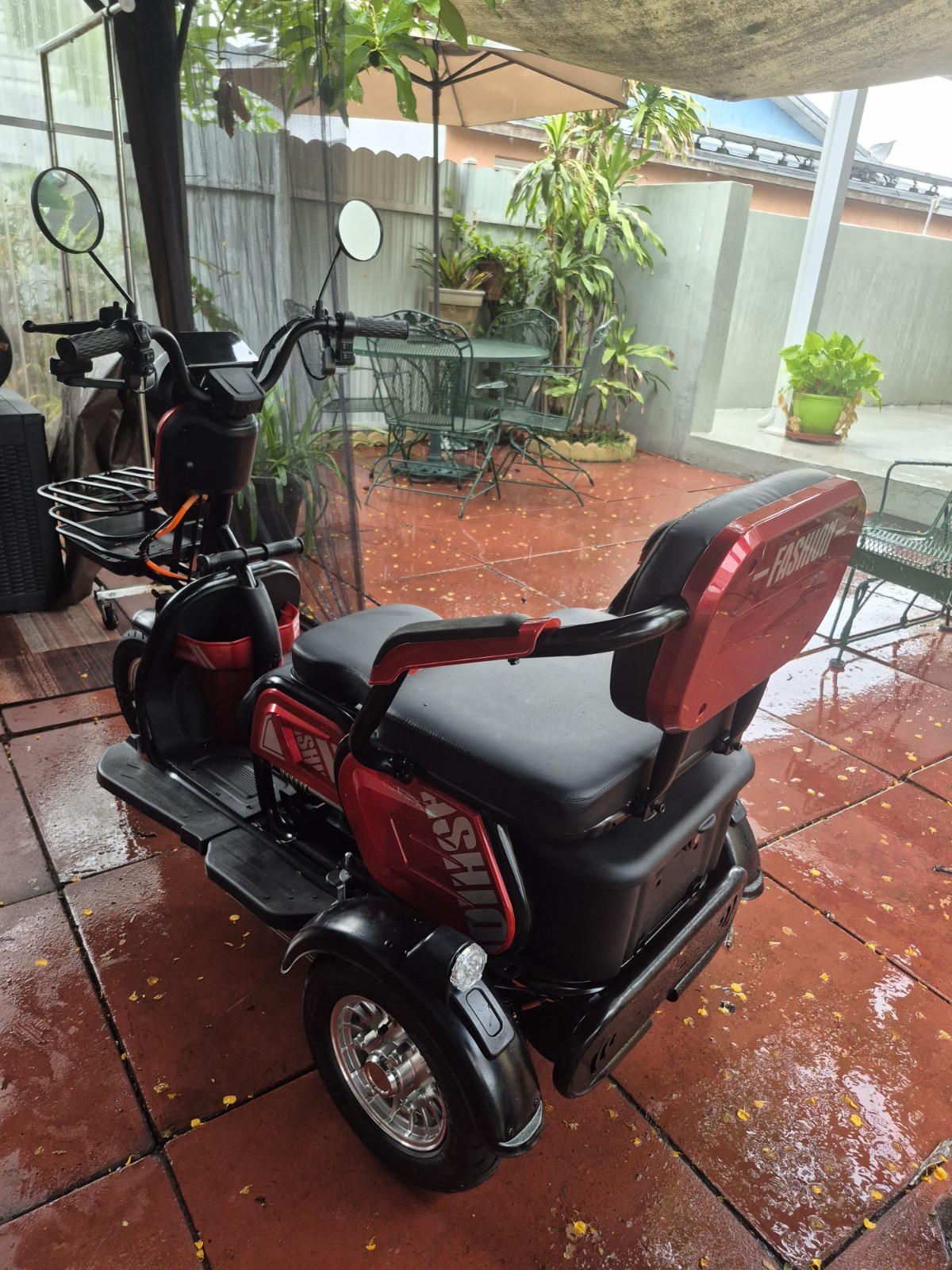 5-hour ENERGY Red/Black 3-Wheel Electric Mobility Scooter w/ Storage, Open Box