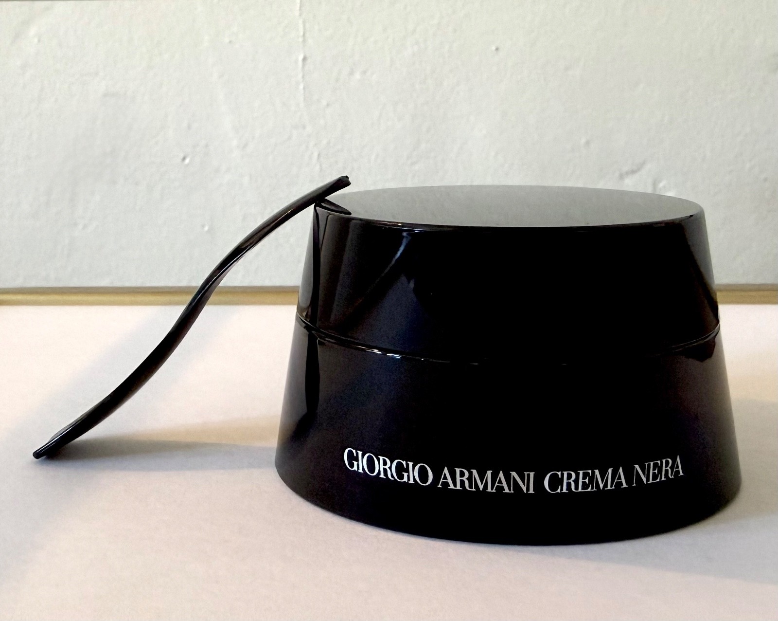 New! Giorgio Armani, Crema Nera obsidian mineral regenerating cream 1.76 oz