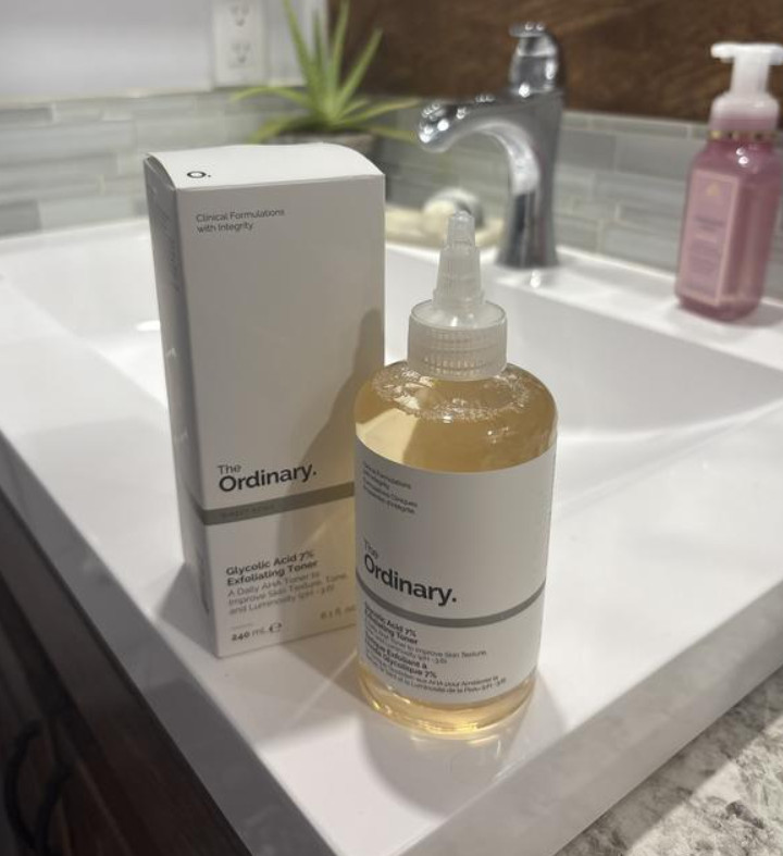 The Ordinary Glycolic Acid 7% Exfoliating and Brightening Daily Toner,2 SIZES
