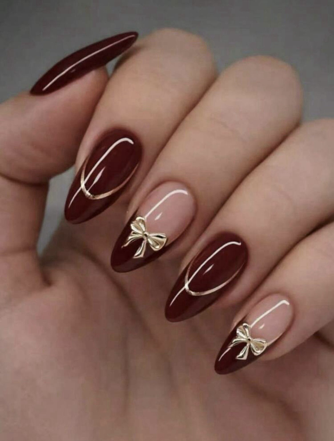 24pcs Medium Almond Press-On Nails Vintage Red/Gold Line French Y2K w/ Bow Decor