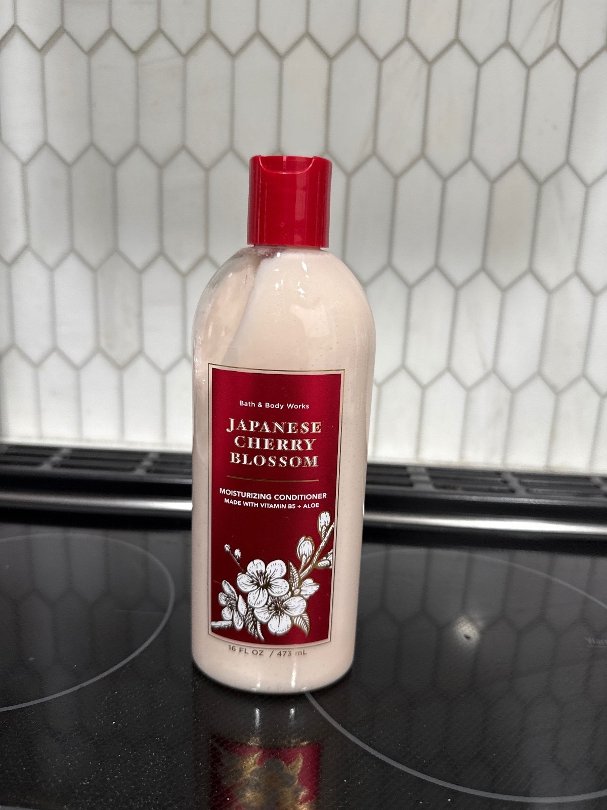 Bath & Body Works Japanese Cherry Blossom Moisturizing Conditioner with VitaminB
