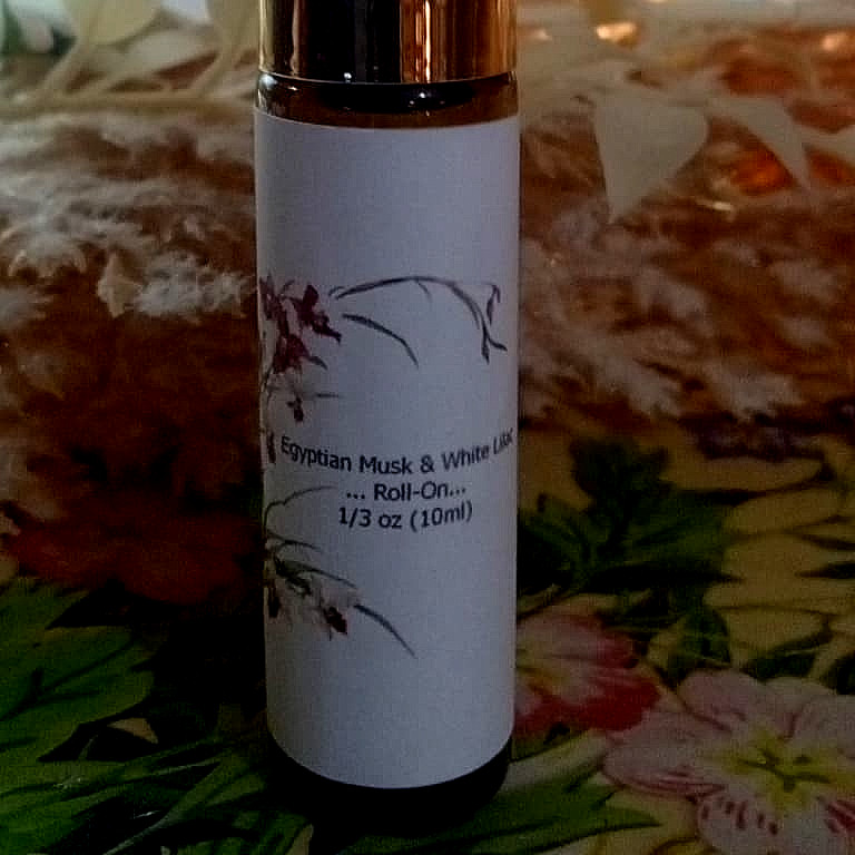 Aged Egyptian Musk & White Lilac Fragrance Oil – Infused with Precious Ambergris
